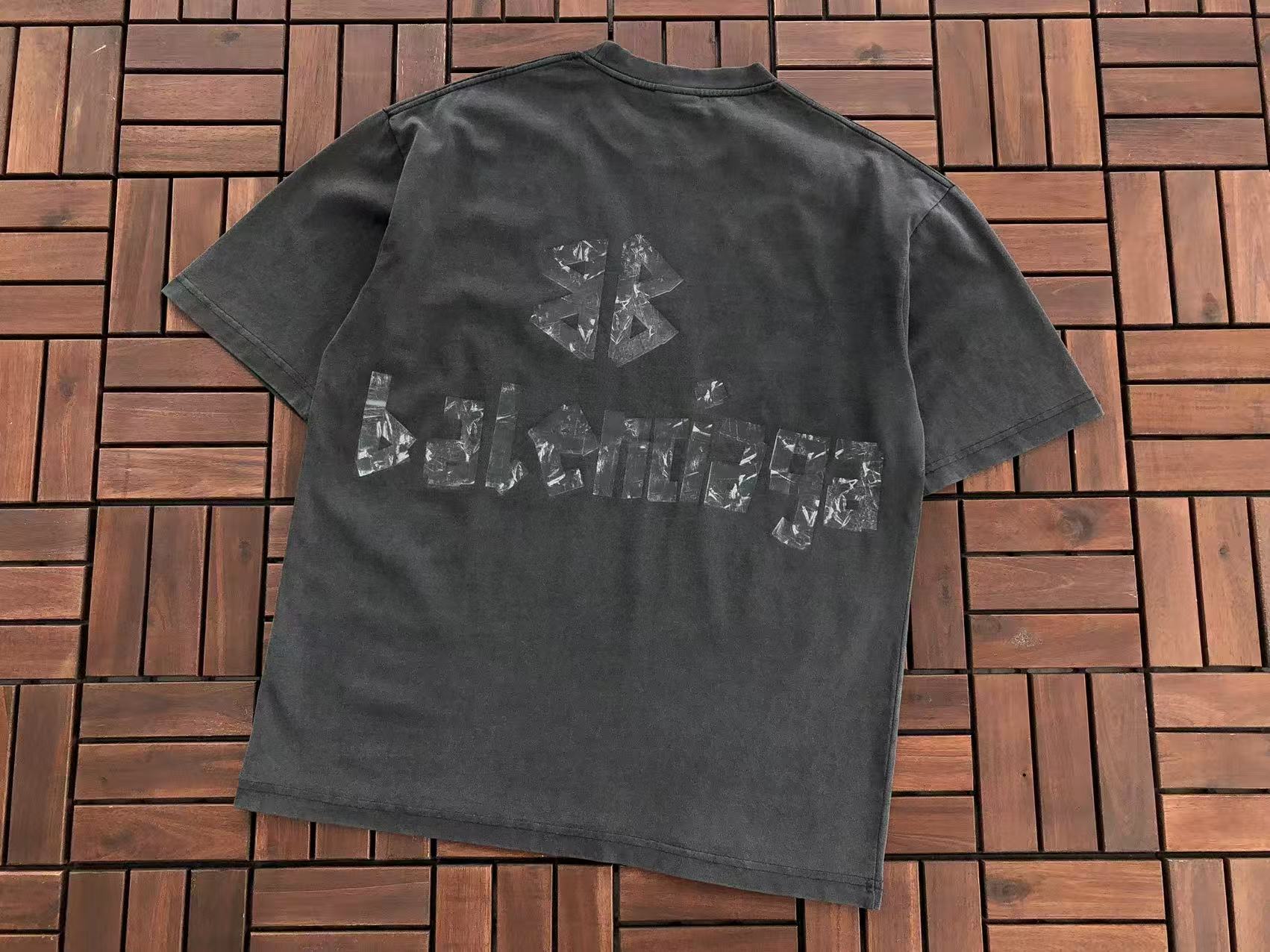 BALENCIAGA Remera Camo
