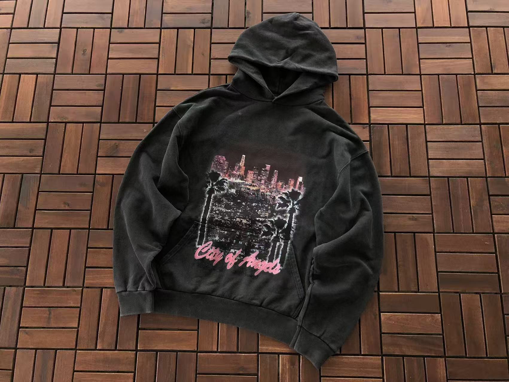 BALENCIAGA Canguro City of Angels