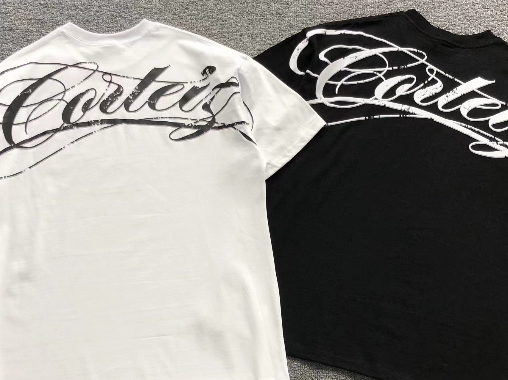 Corteiz Remera Big Logo Cursiva