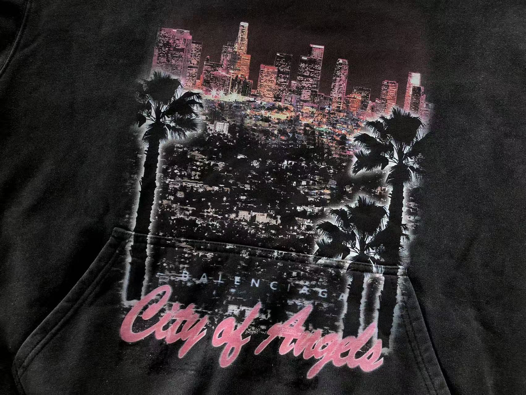 BALENCIAGA Canguro City of Angels