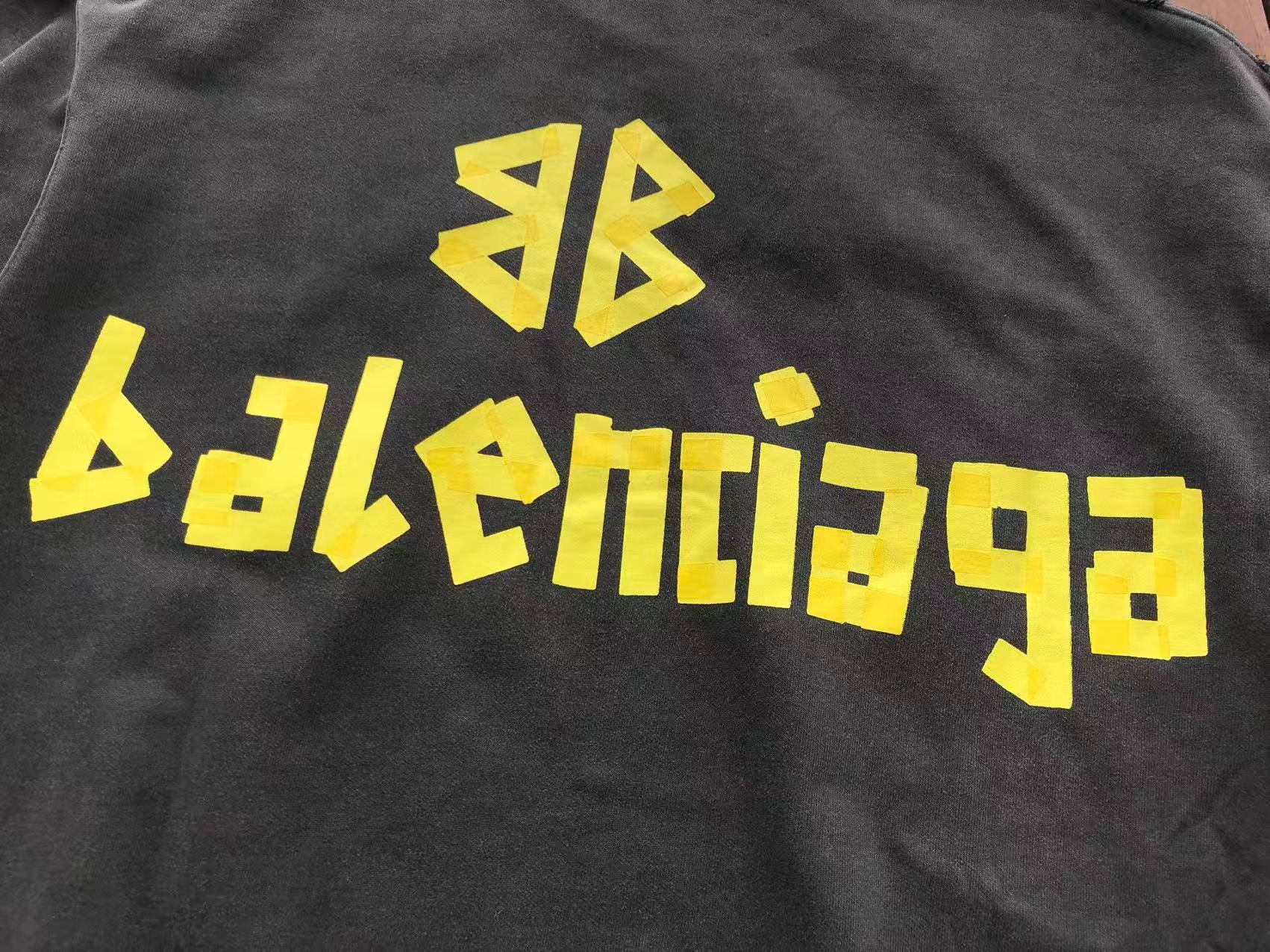 BALENCIAGA Buzo Gothic