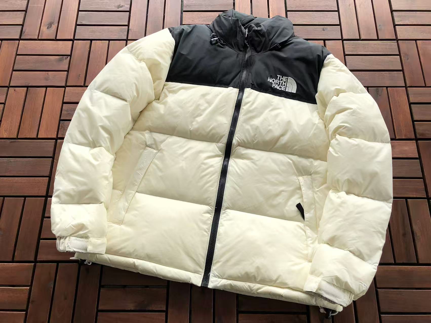 THE NORTH FACE Puffer Nuptse