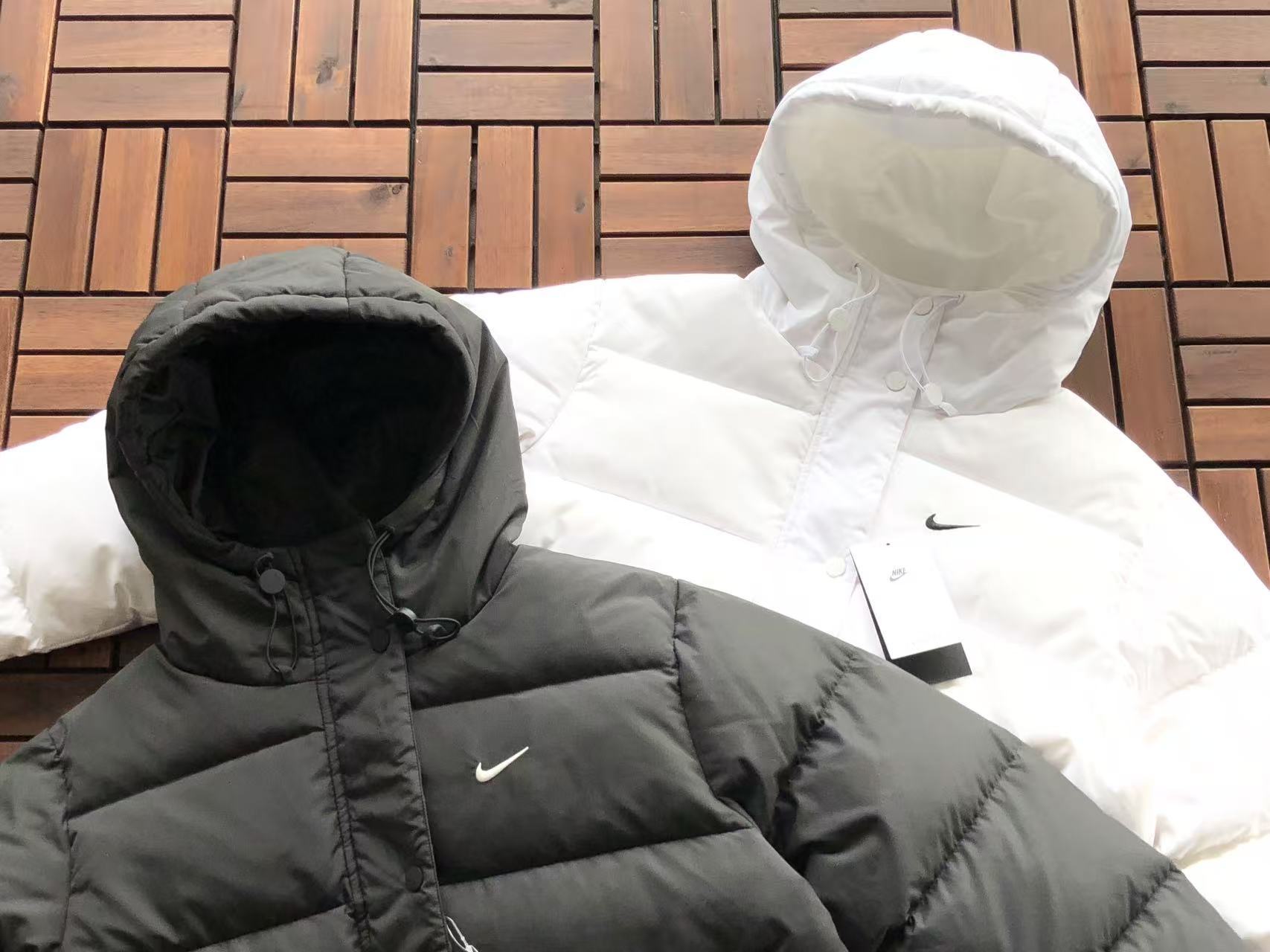 NIKE Puffer Swoosh