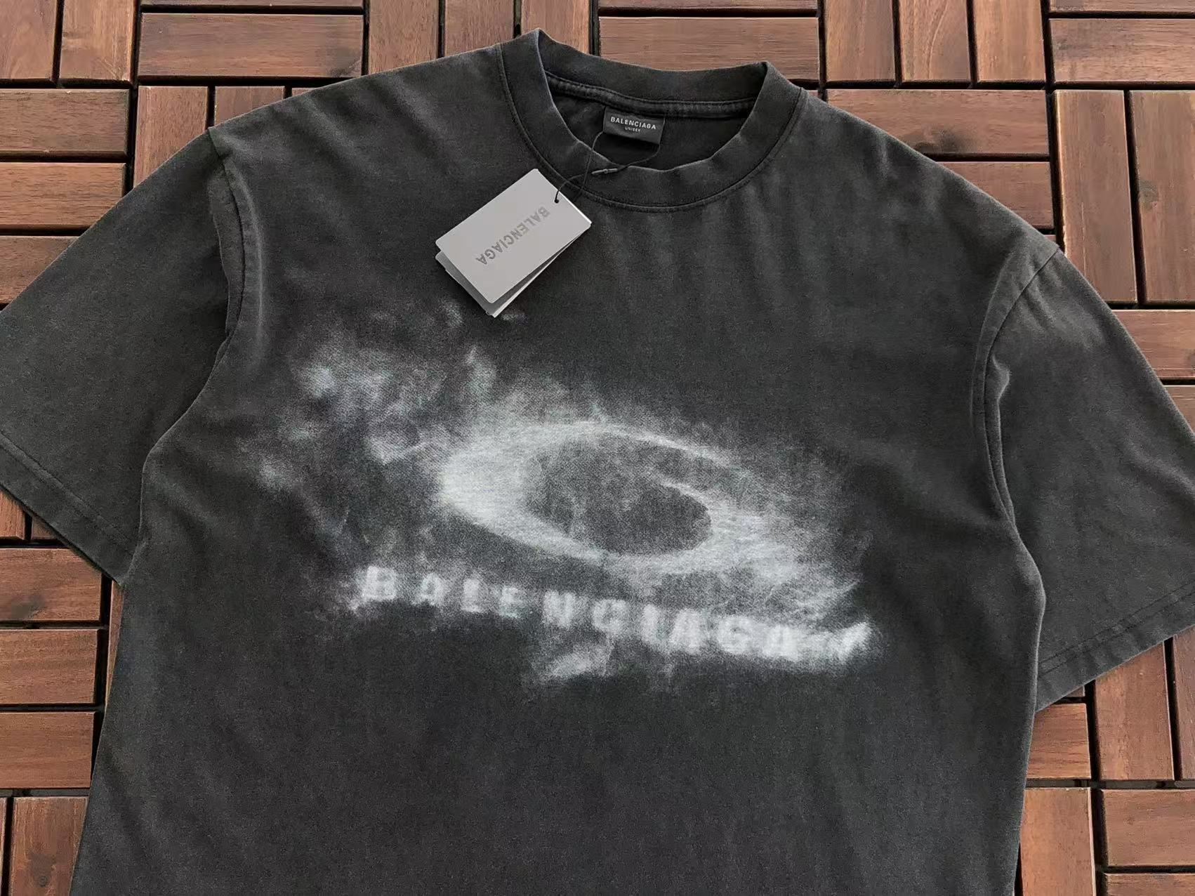 BALENCIAGA x Oakley Remera
