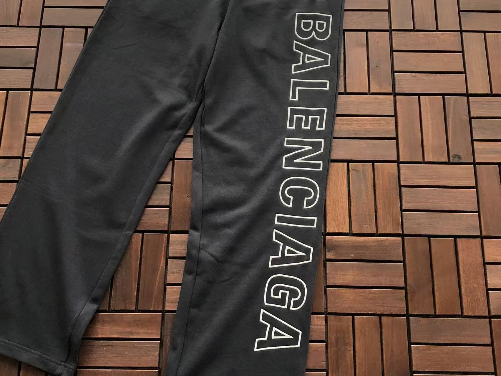 BALENCIAGA Pantalon Outline