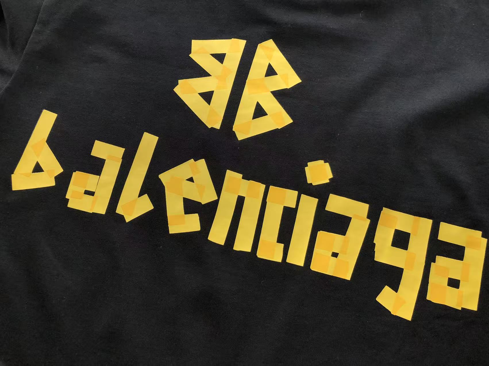 BALENCIAGA Remera Manga Larga BB