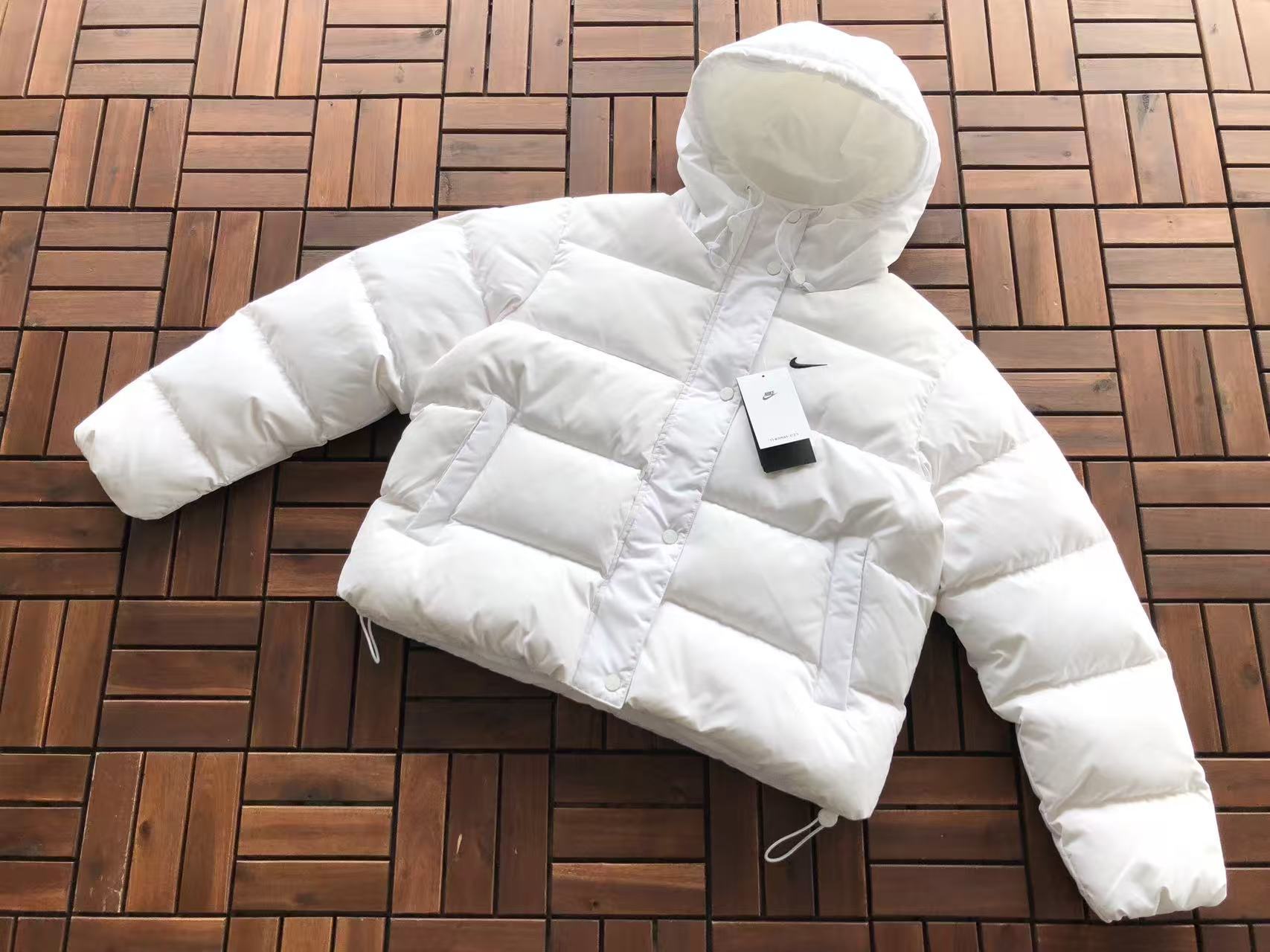 NIKE Puffer Swoosh
