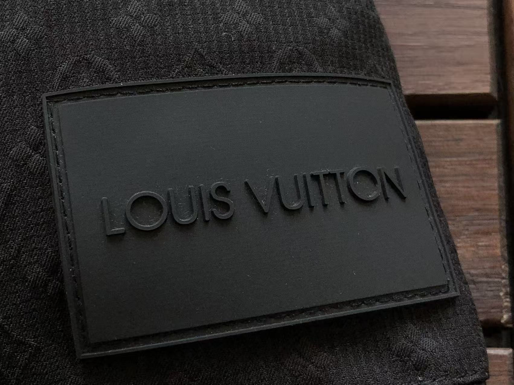 LOUIS VUITTON Puffer Monogram