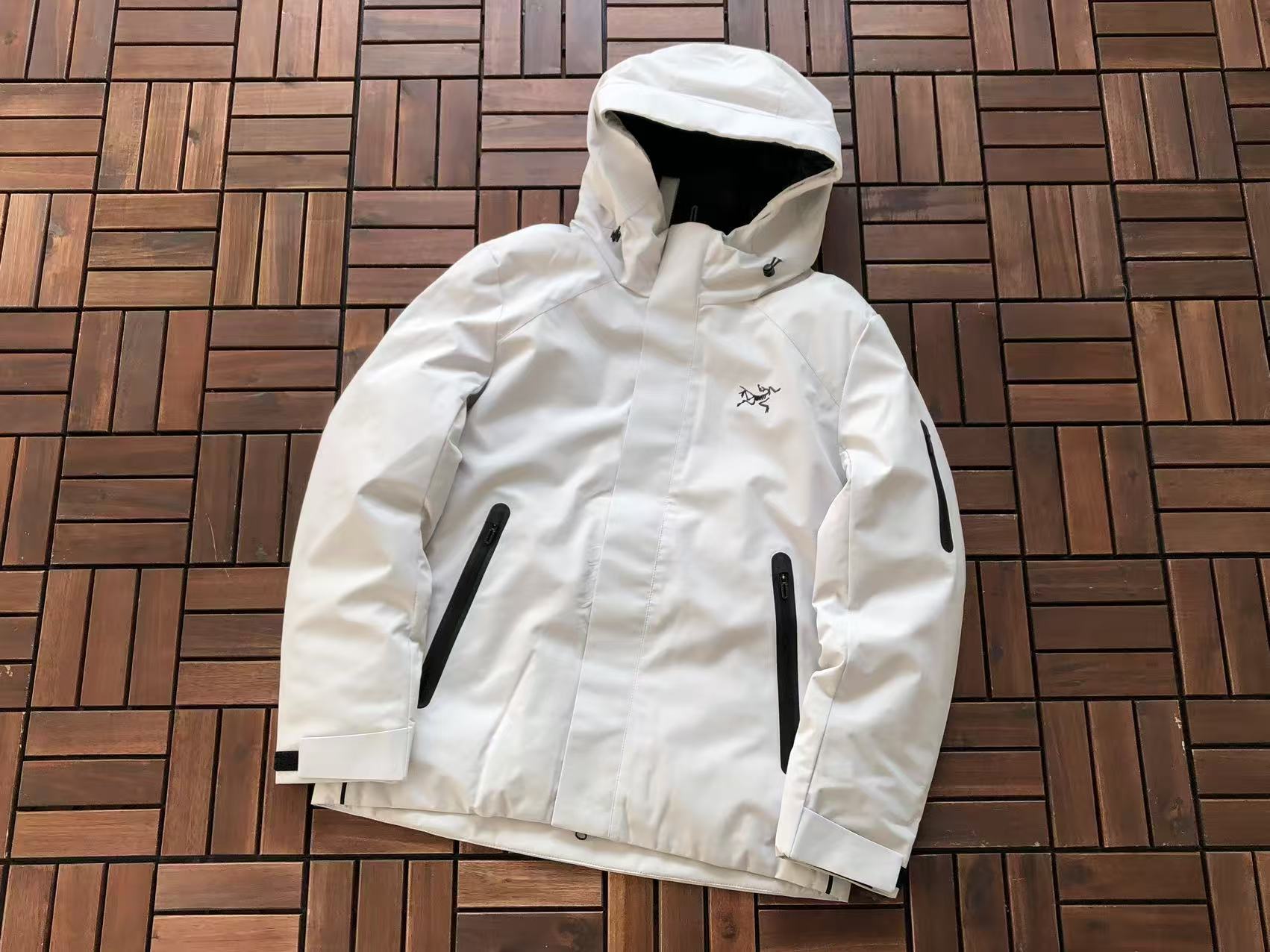 ARC'TERYX Puffer