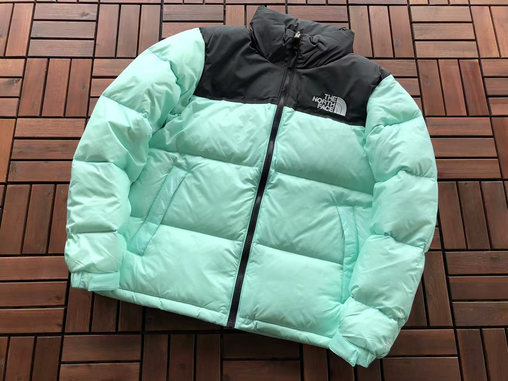 THE NORTH FACE Puffer Nuptse