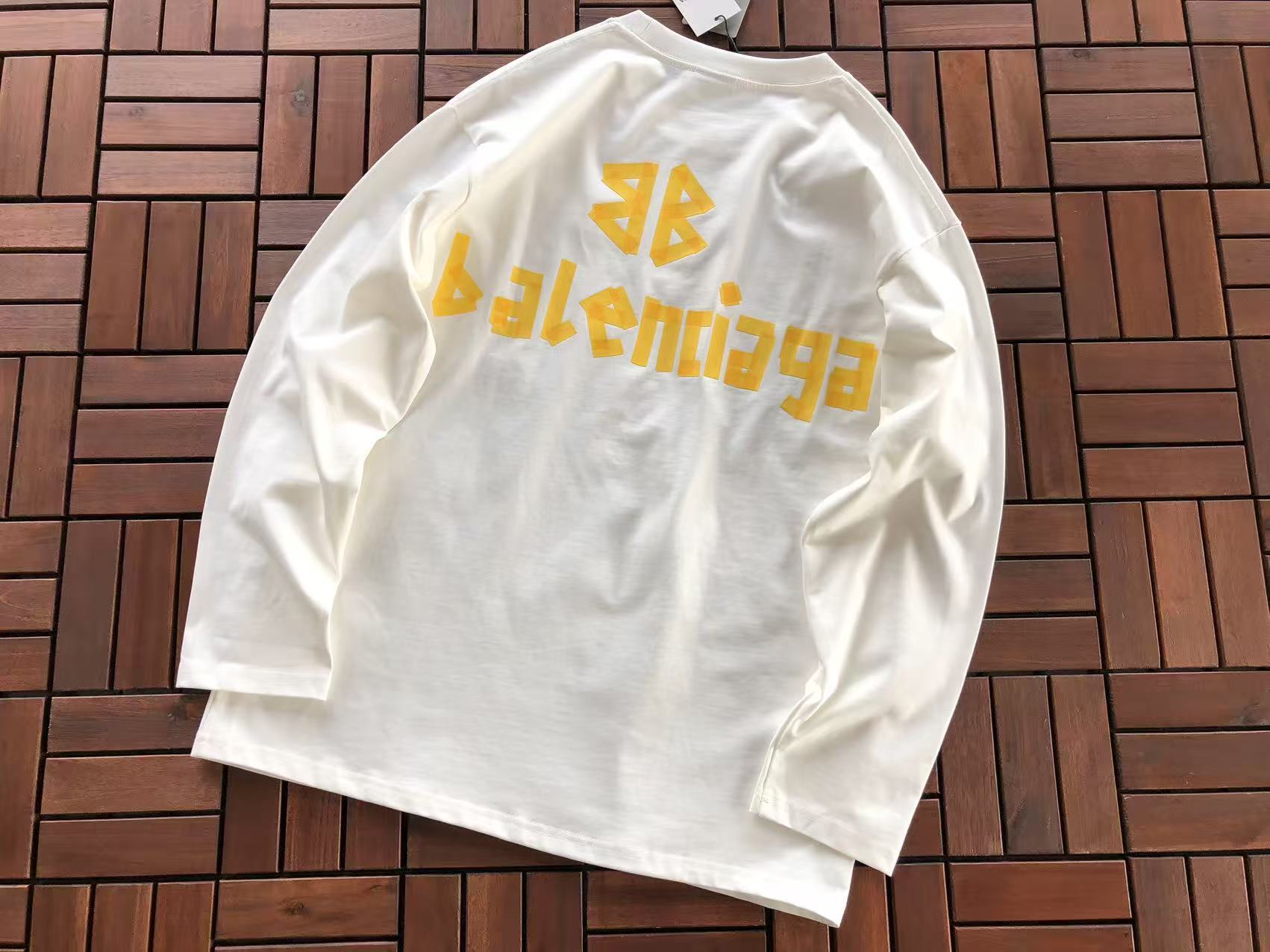 BALENCIAGA Remera Manga Larga BB