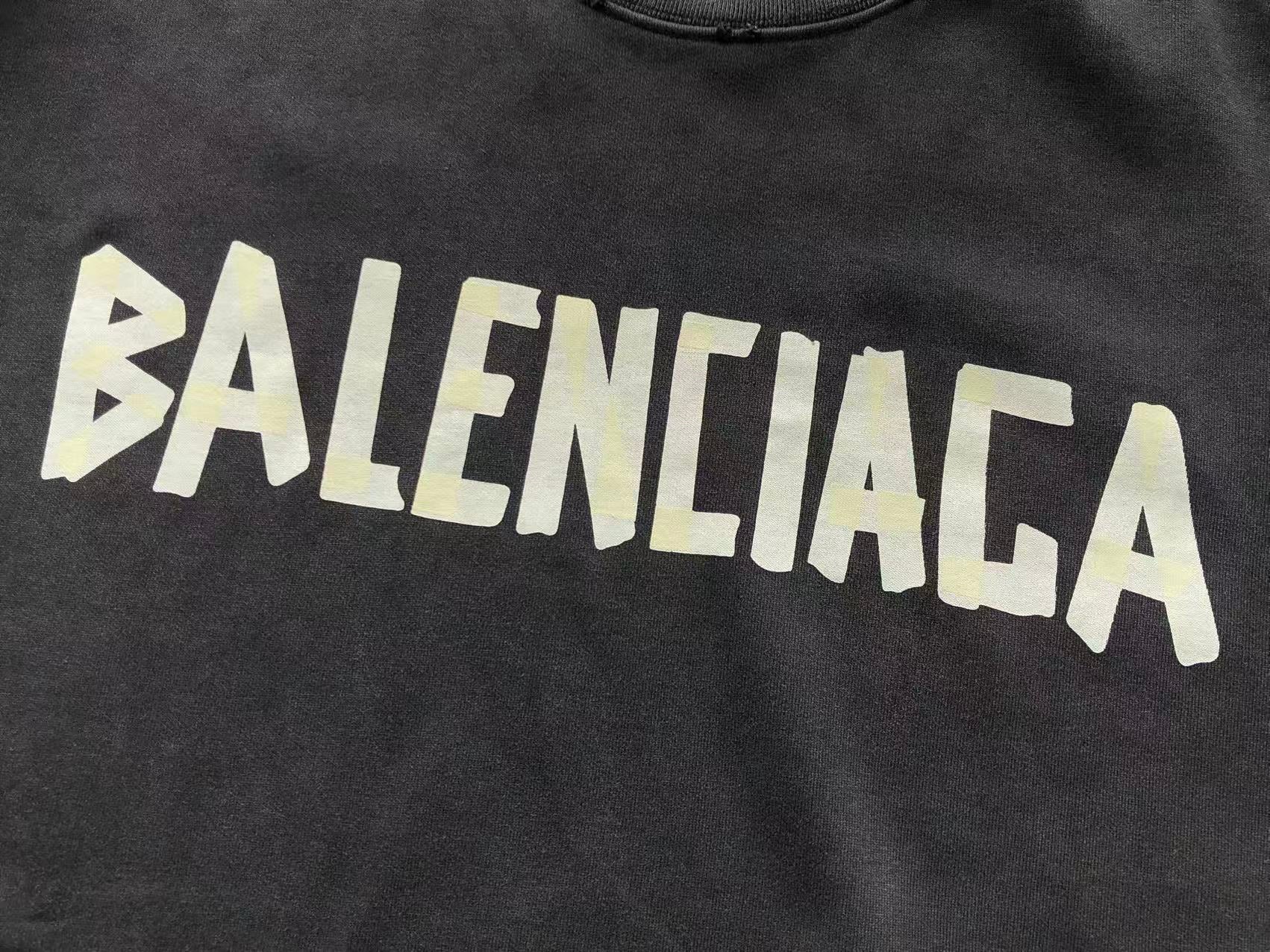 BALENCIAGA Buzo Gothic