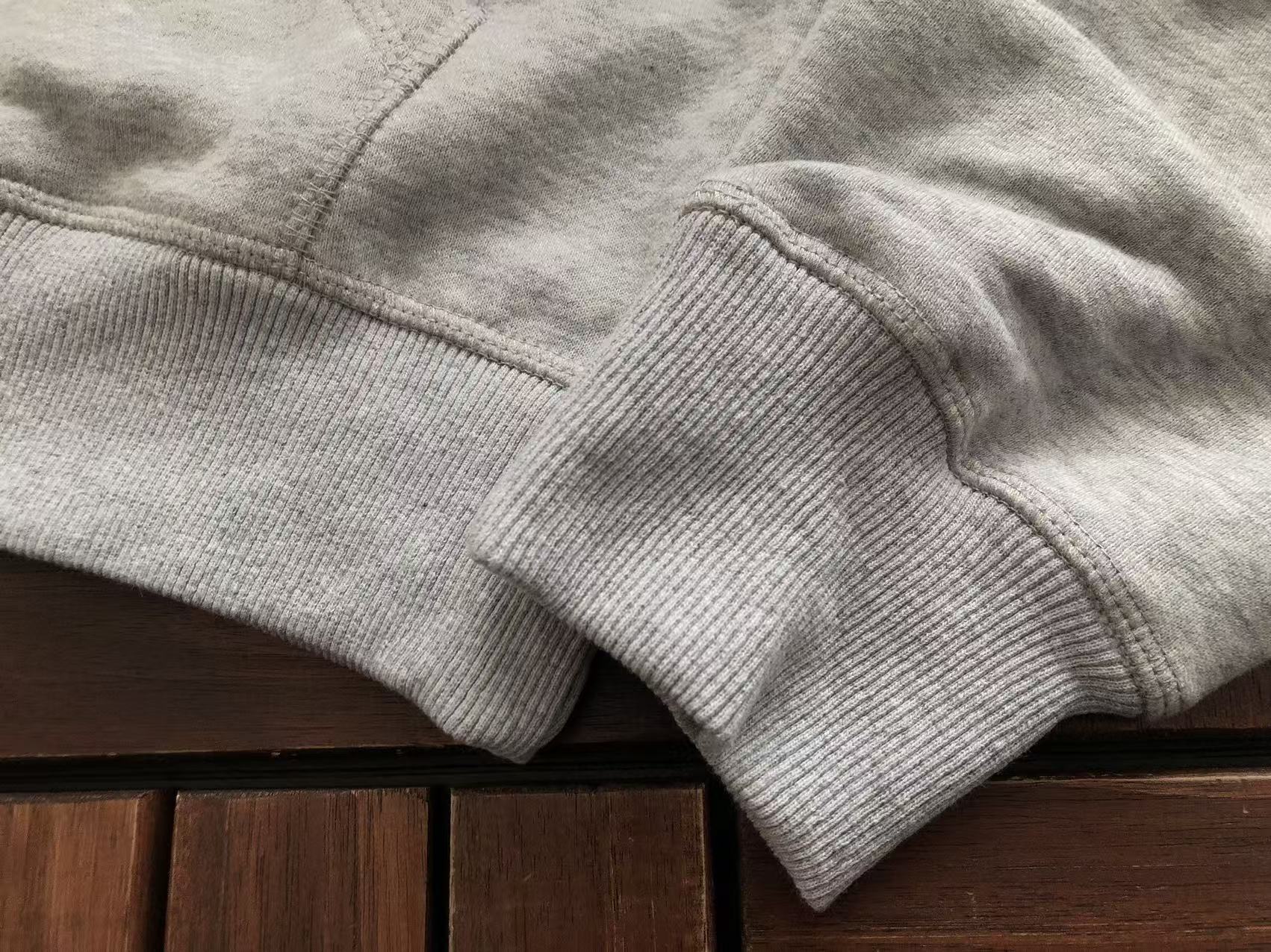 CORTEIZ Conjunto Canguro Fleece Script