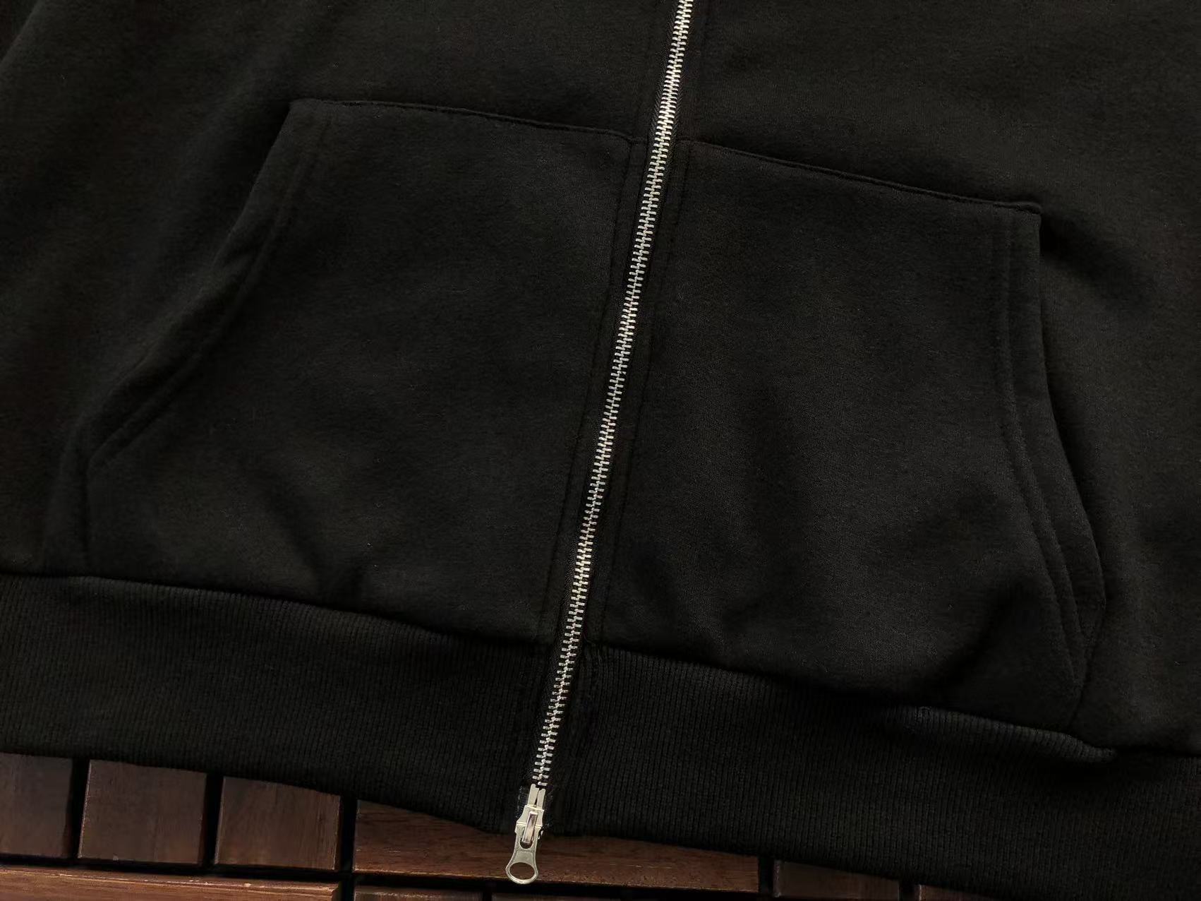 CORTEIZ Conjunto Canguro Fleece Gothic