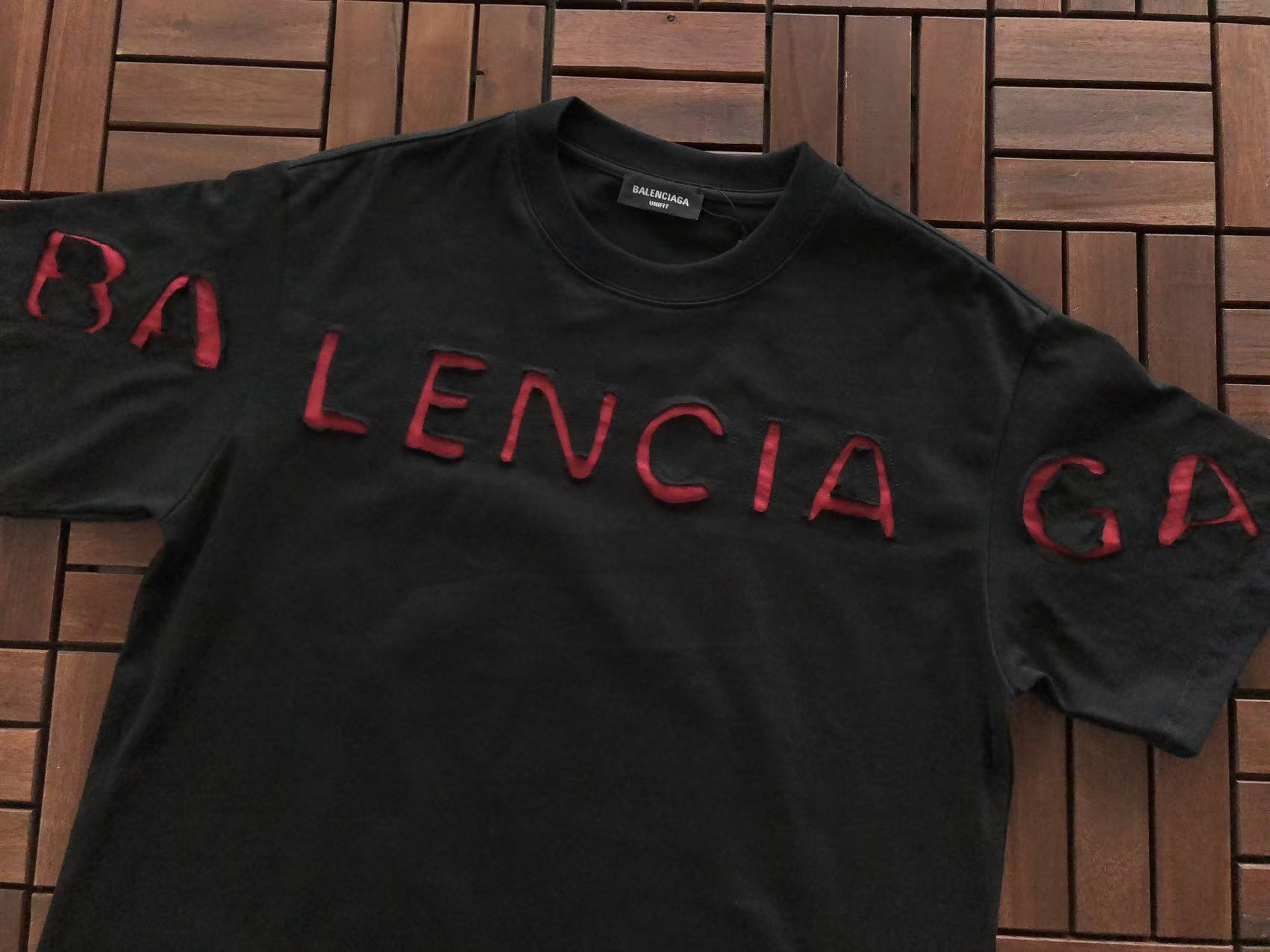 BALENCIAGA Remera Wrap