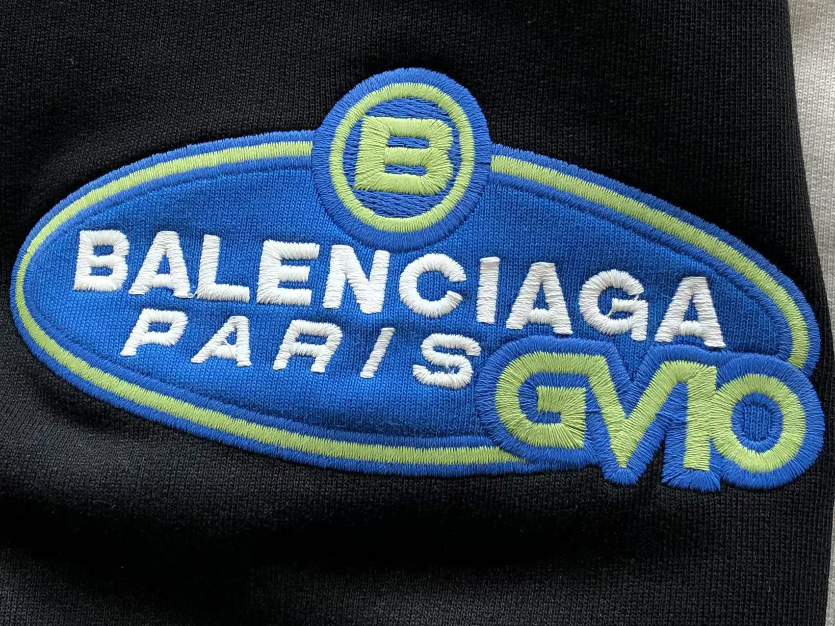 BALENCIAGA Pantalon GV10