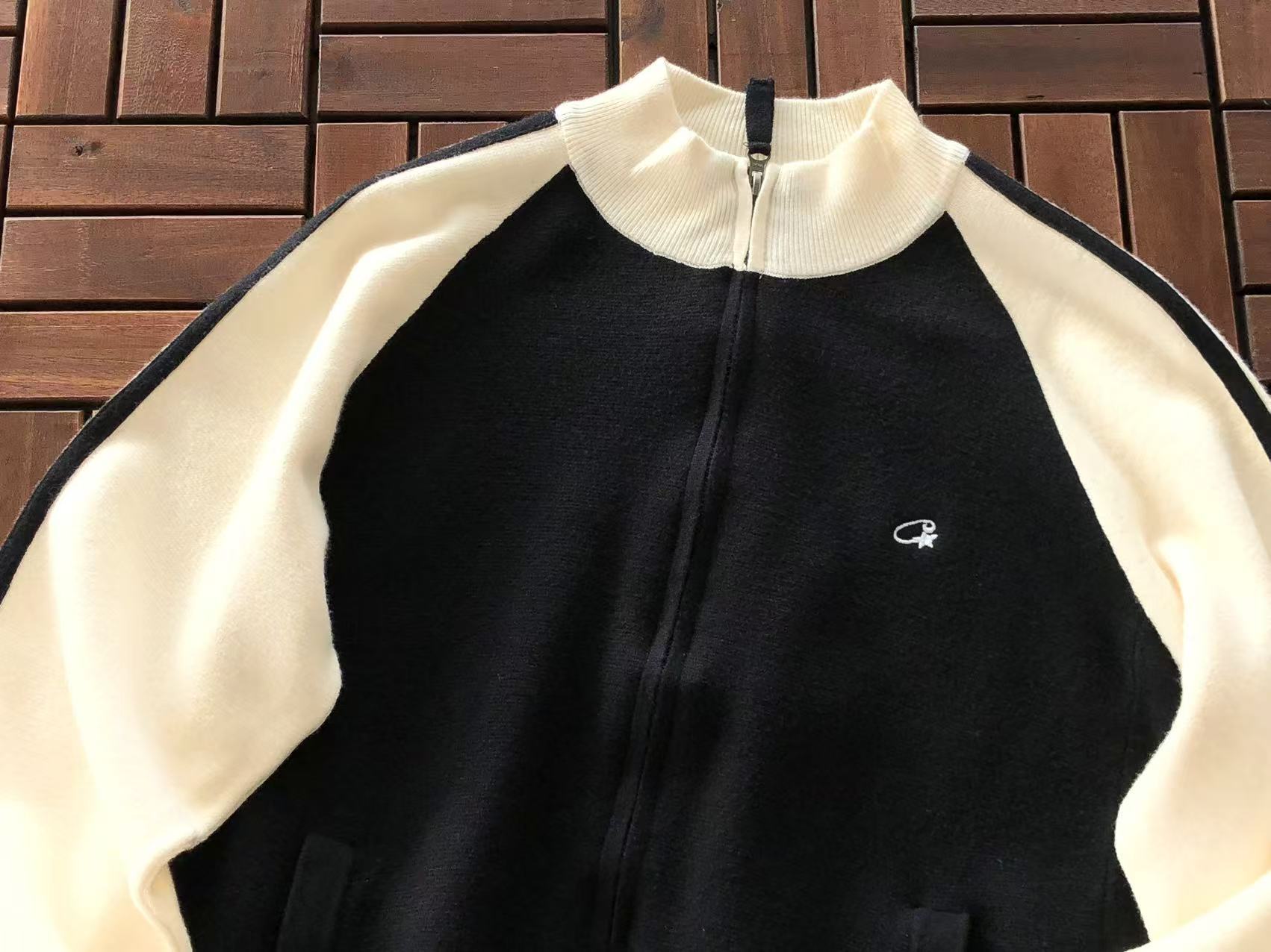 CORTEIZ Buzo Knit Varsity