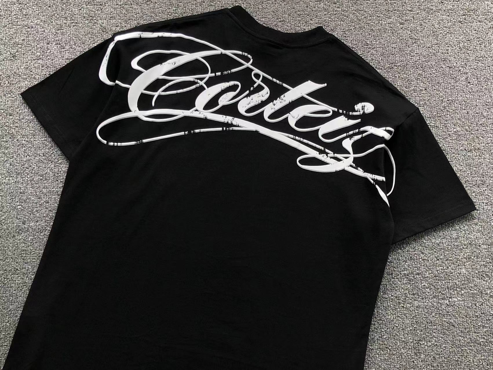 Corteiz Remera Big Logo Cursiva