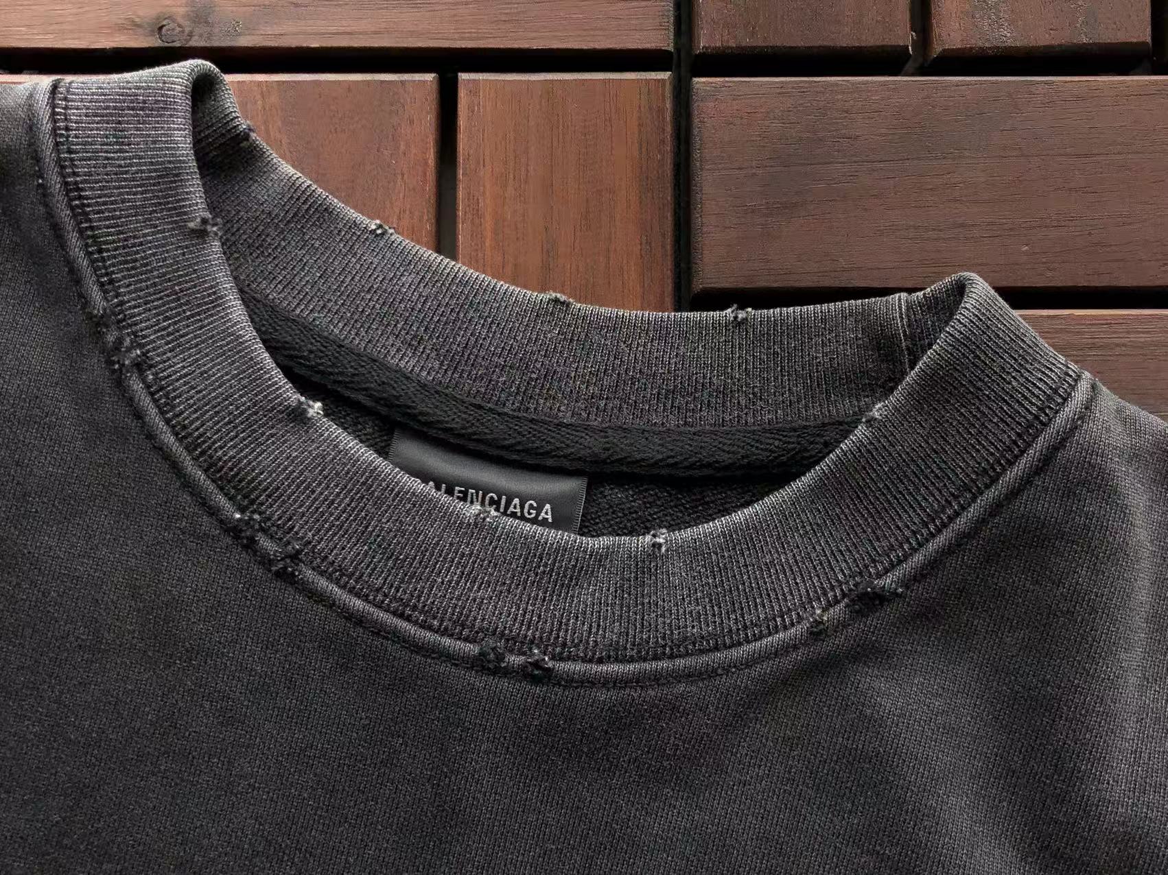 BALENCIAGA Buzo Gothic