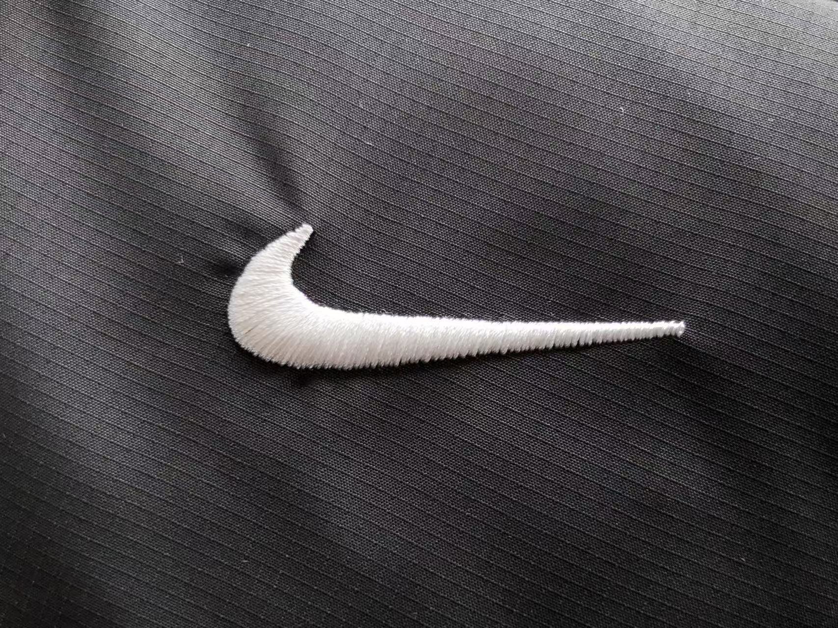 NIKE Puffer Swoosh