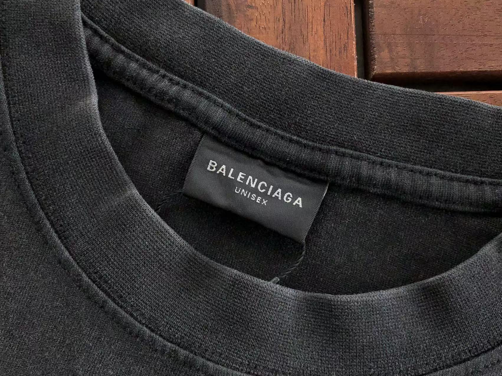 BALENCIAGA x Oakley Remera
