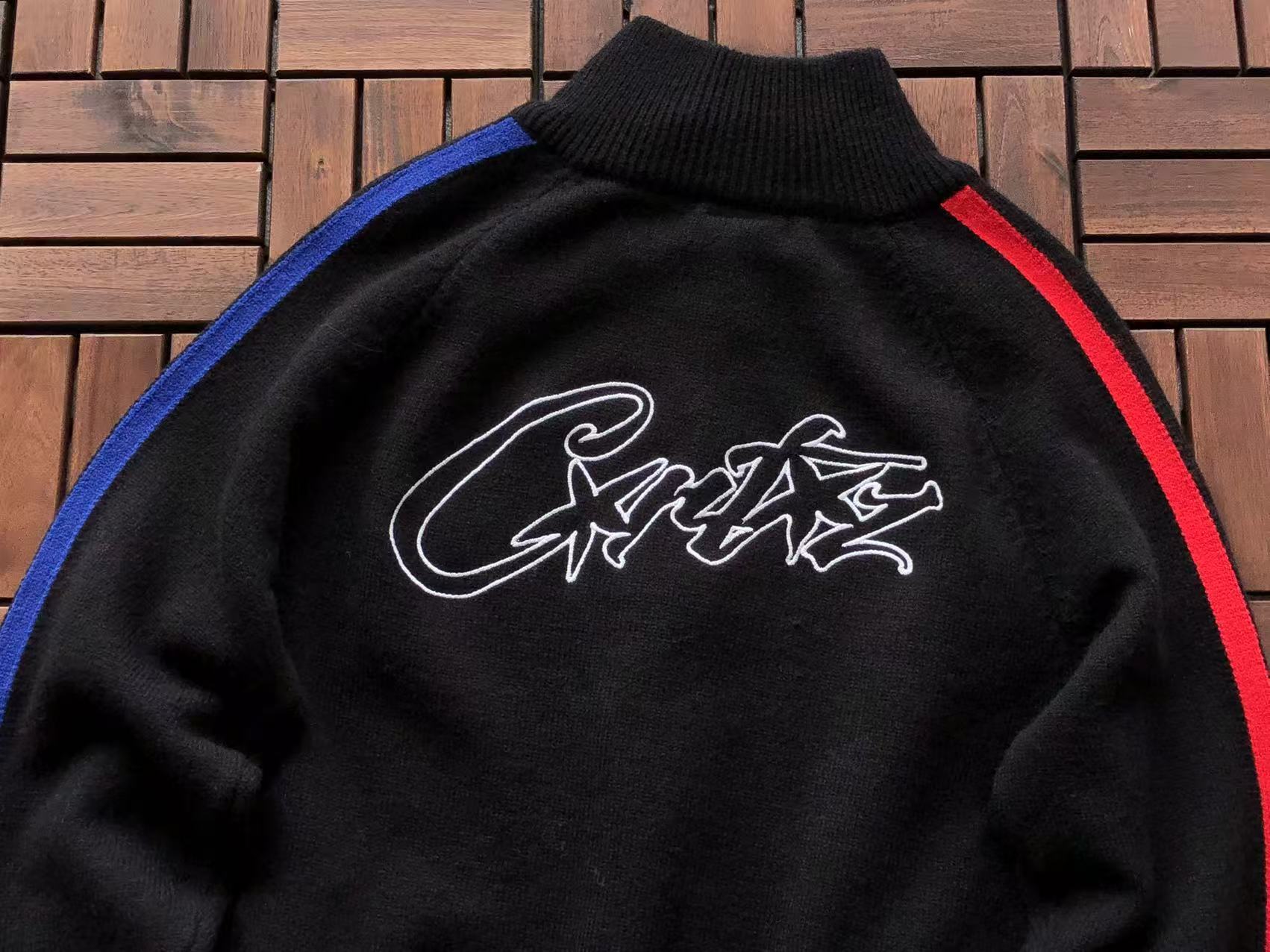 CORTEIZ Buzo Knit Cierre