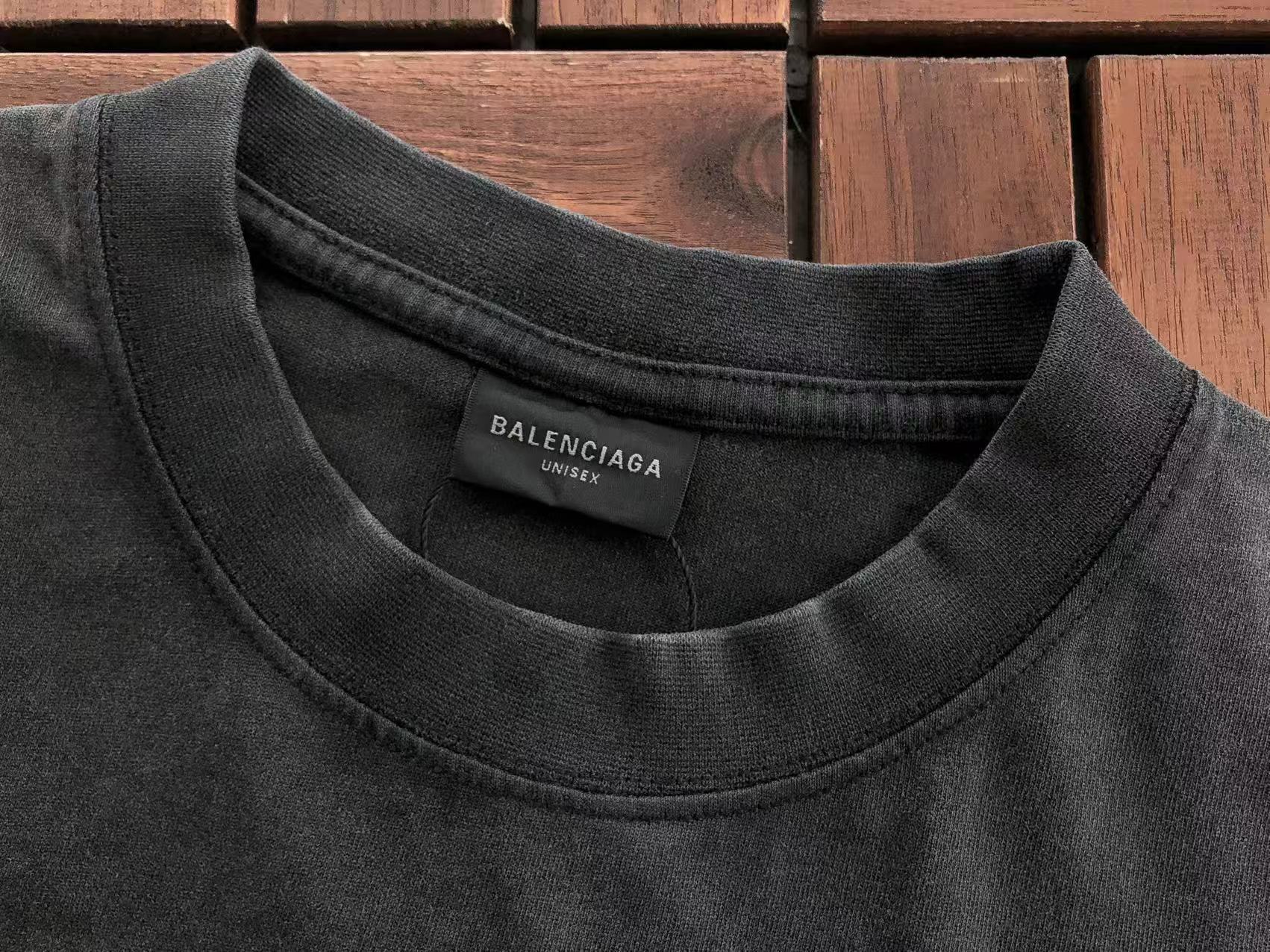 BALENCIAGA Remera Camo
