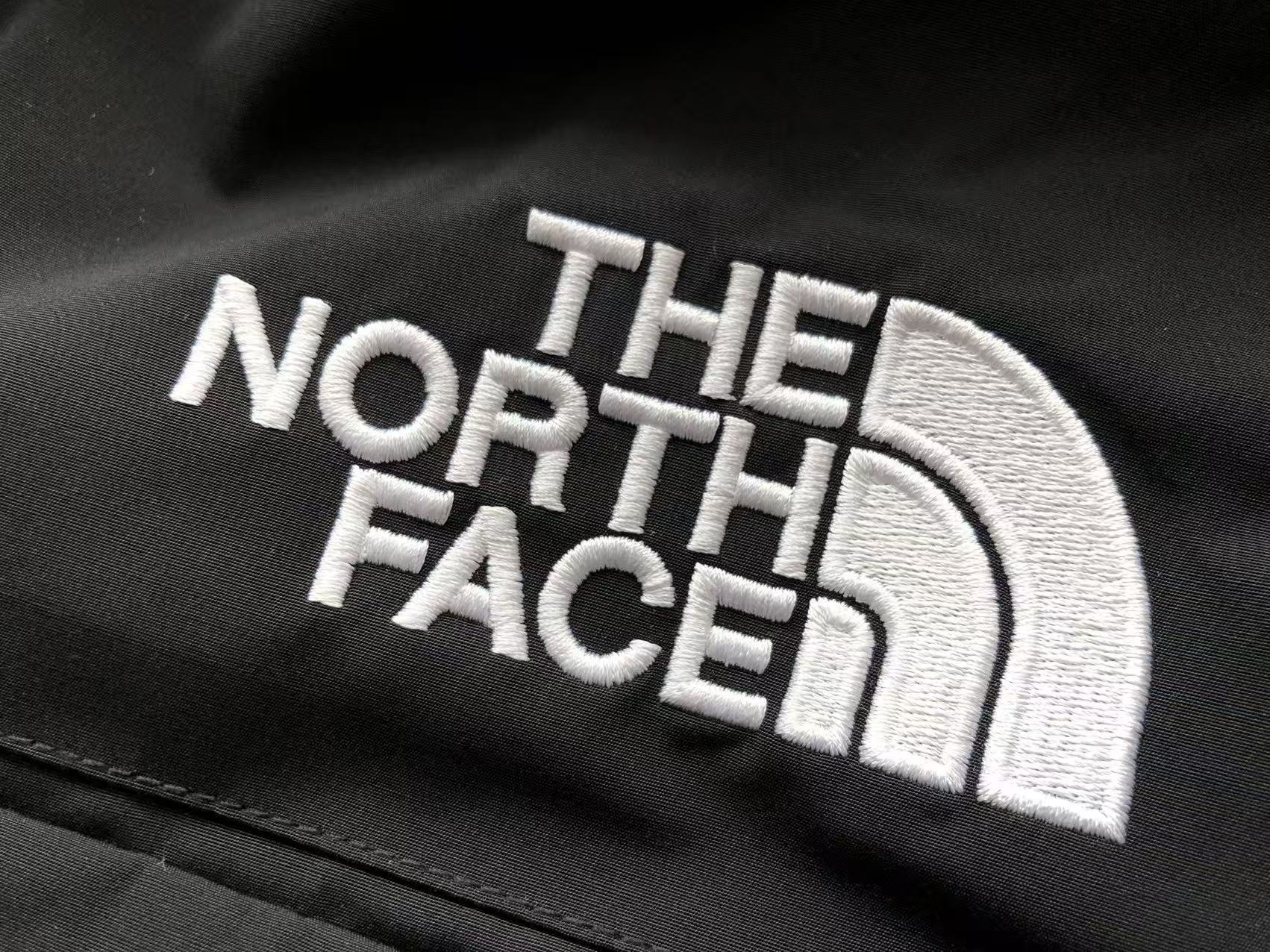 THE NORTH FACE Puffer Cargo
