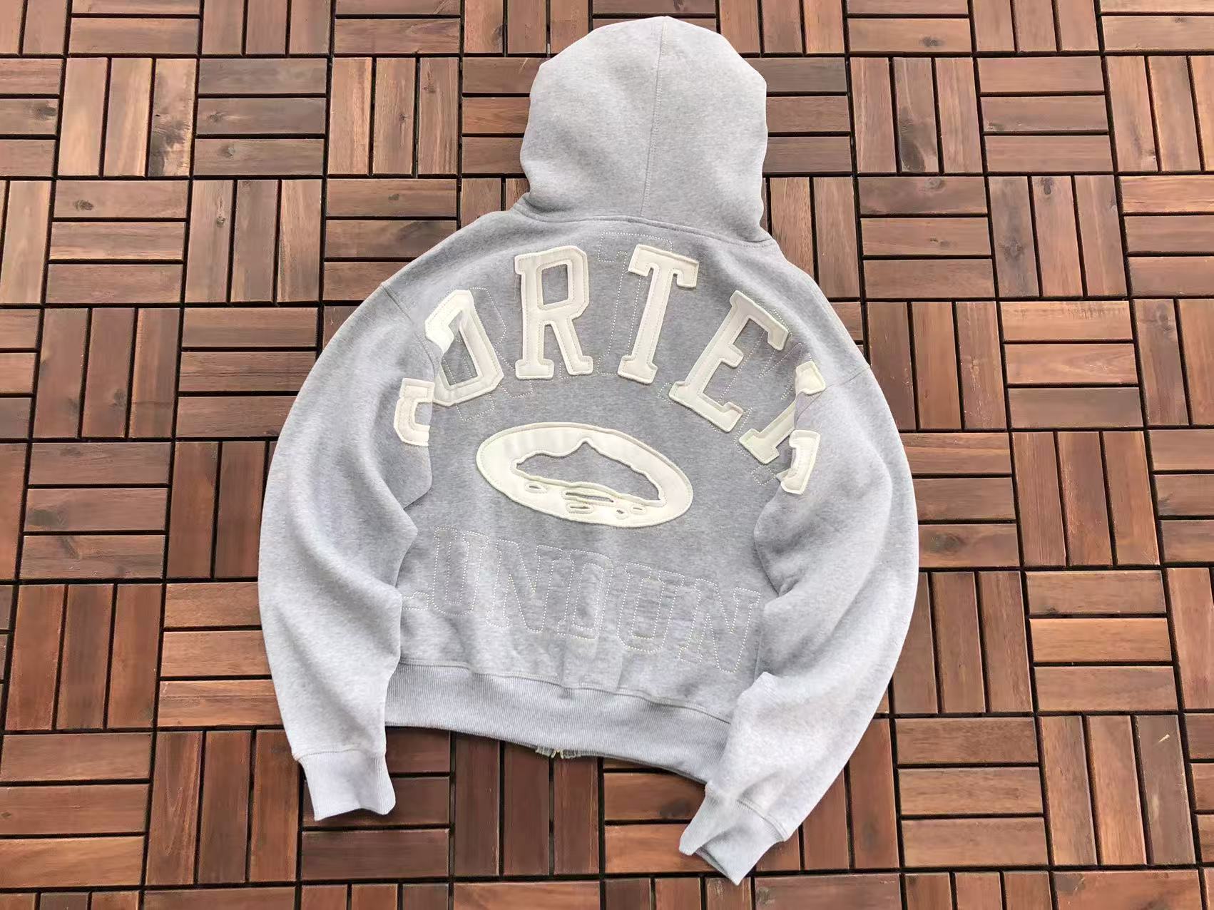 CORTEIZ Conjunto Big Logo