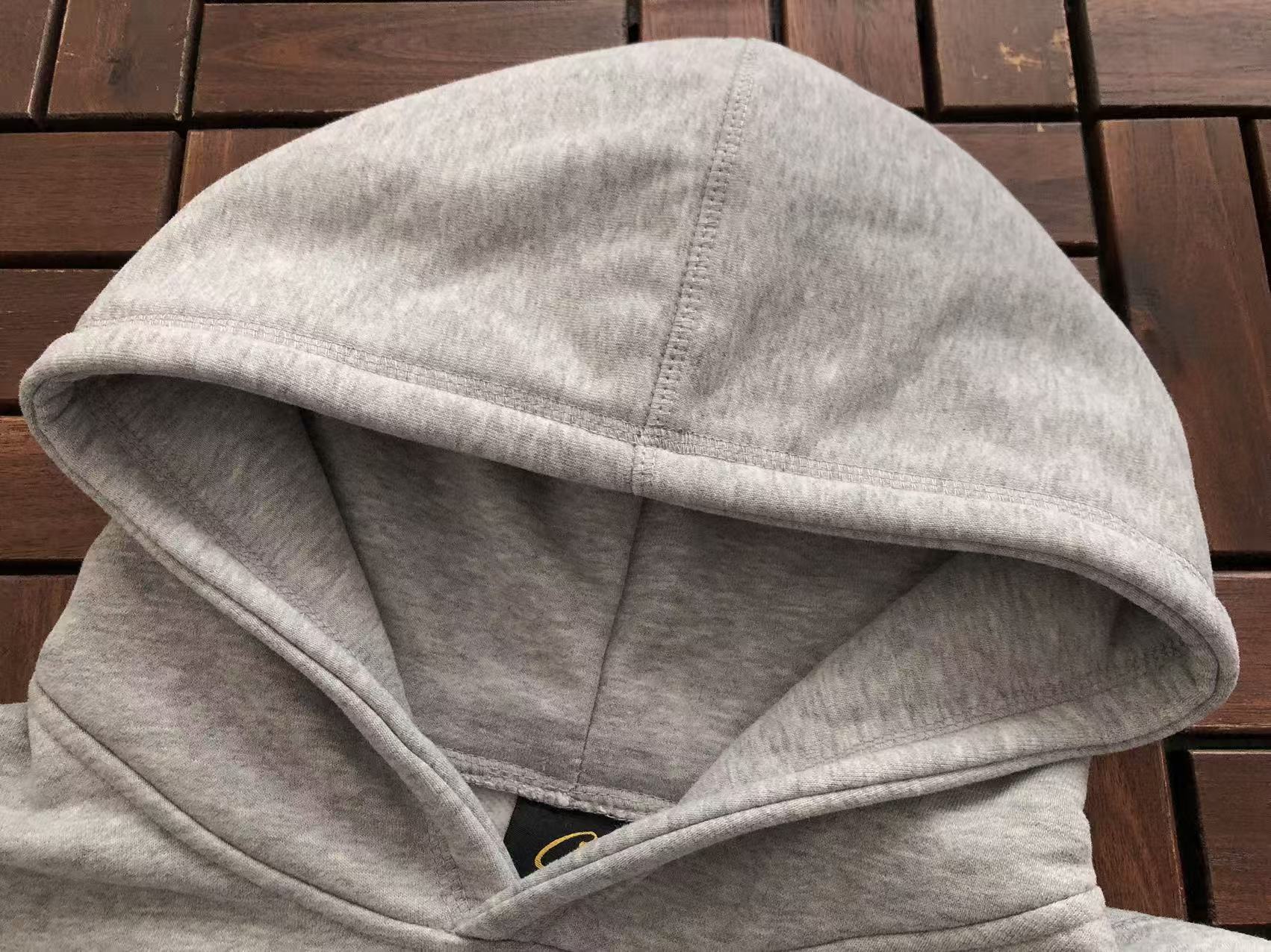CORTEIZ Conjunto Canguro Fleece Script