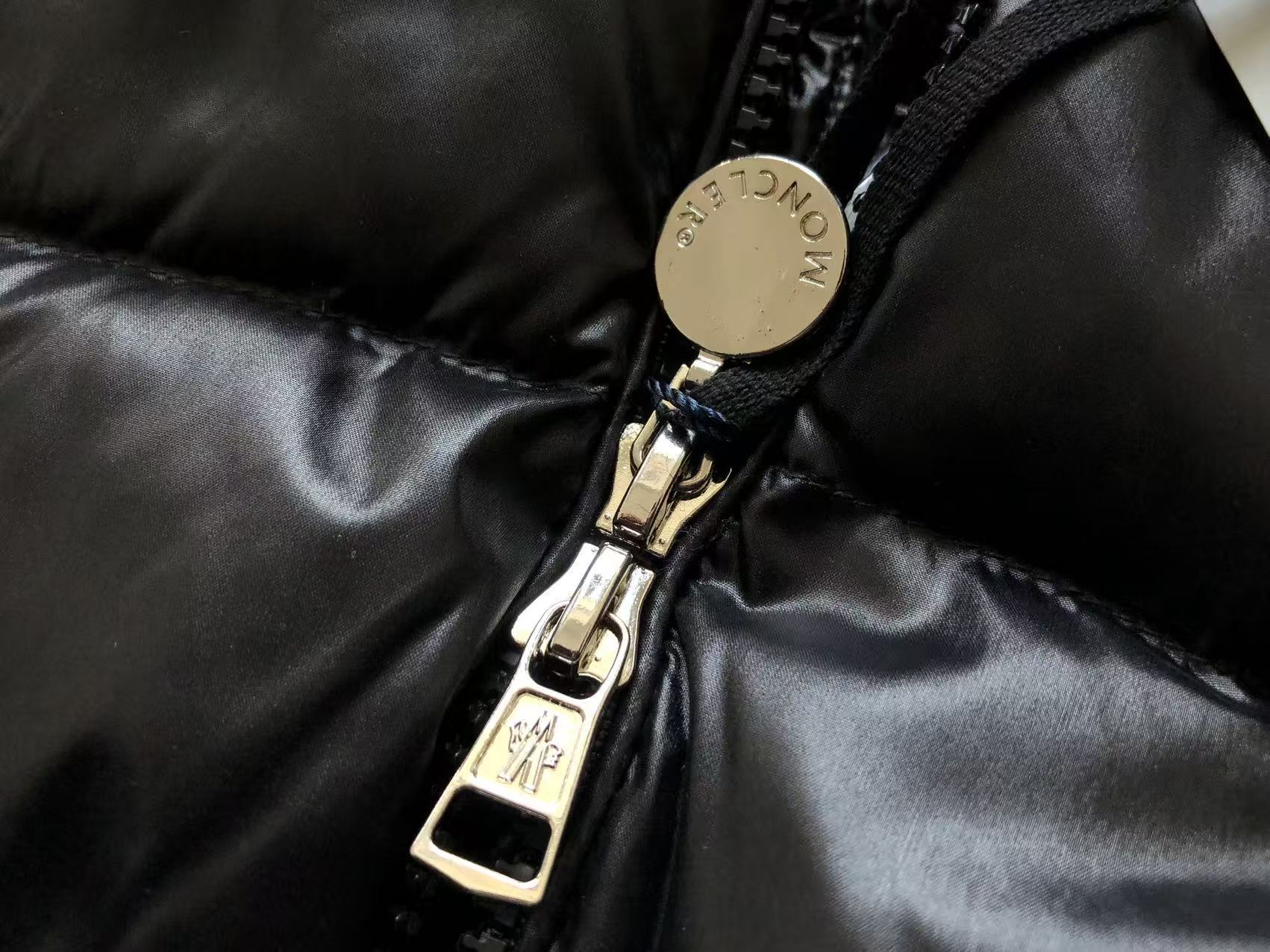 MONCLER Puffer Grenoble