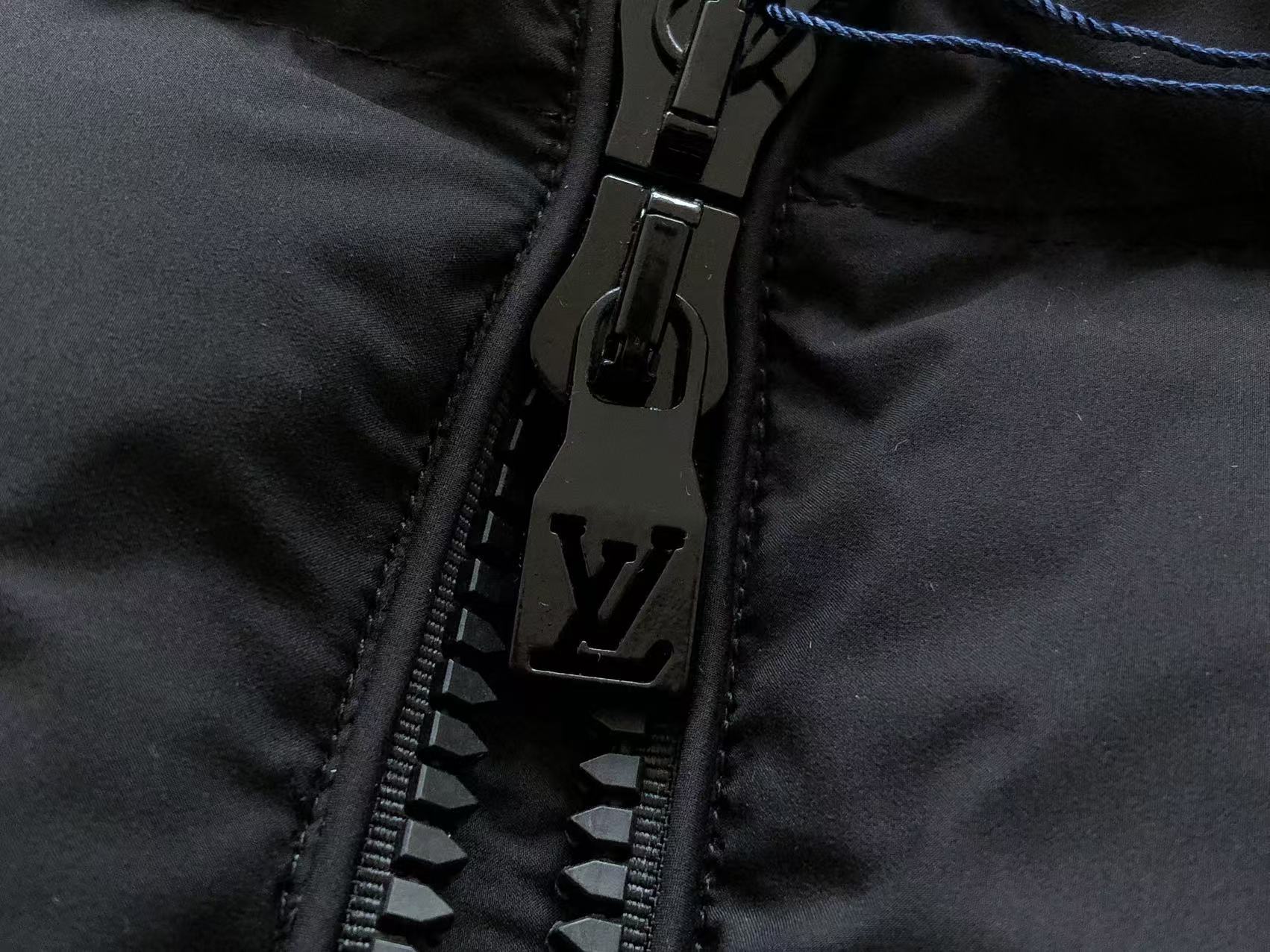 LOUIS VUITTON Puffer Monogram