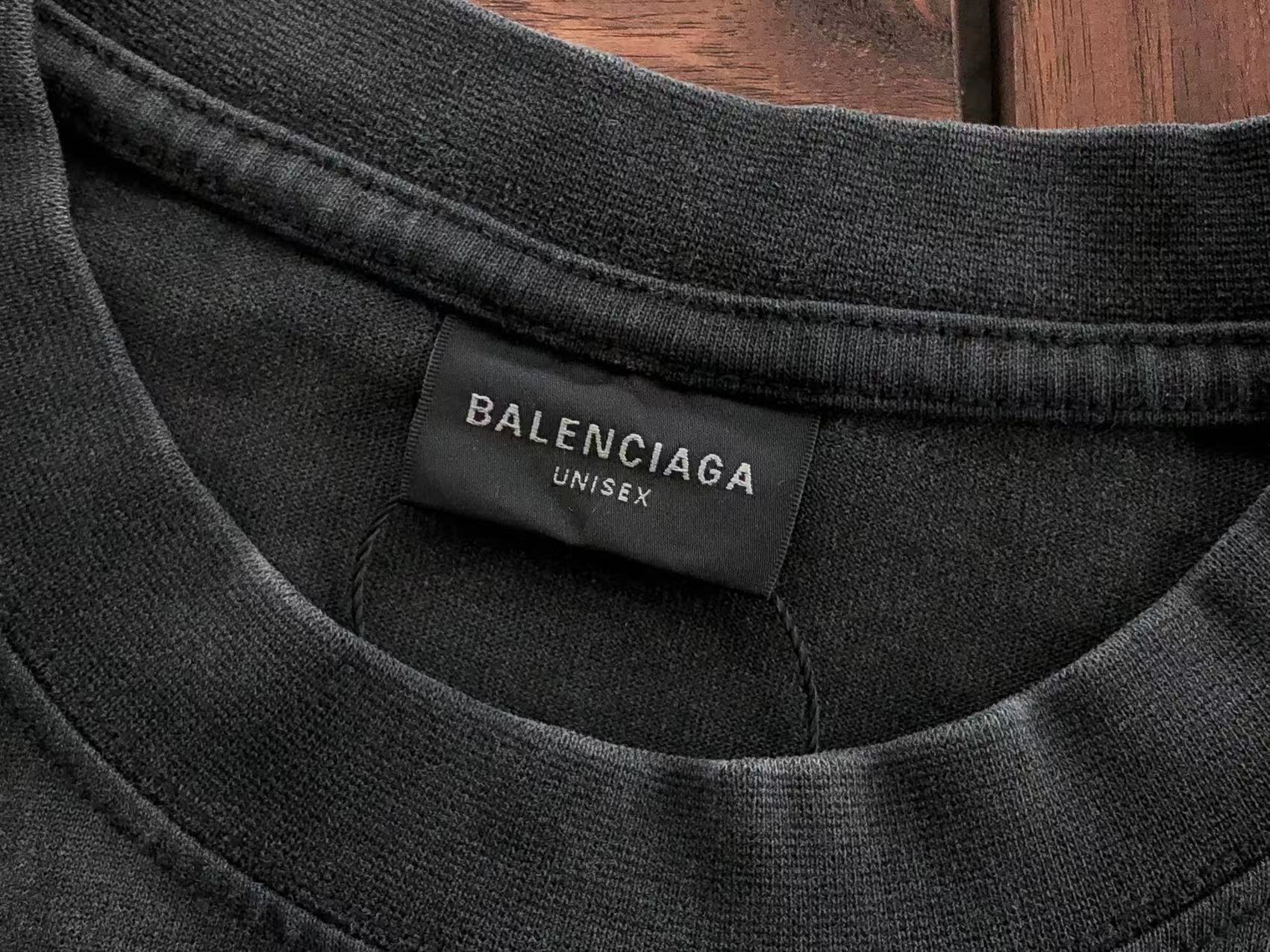 BALENCIAGA Remera Camo