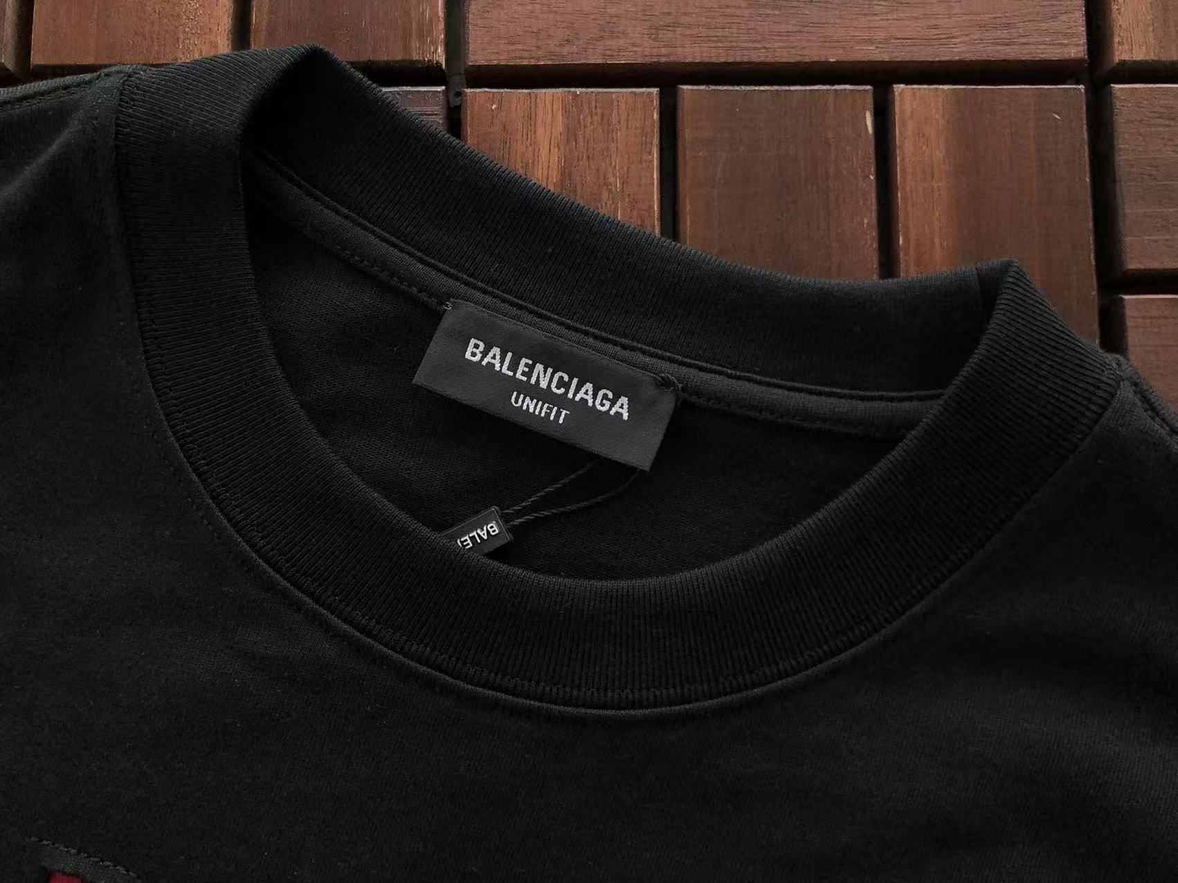 BALENCIAGA Remera Wrap
