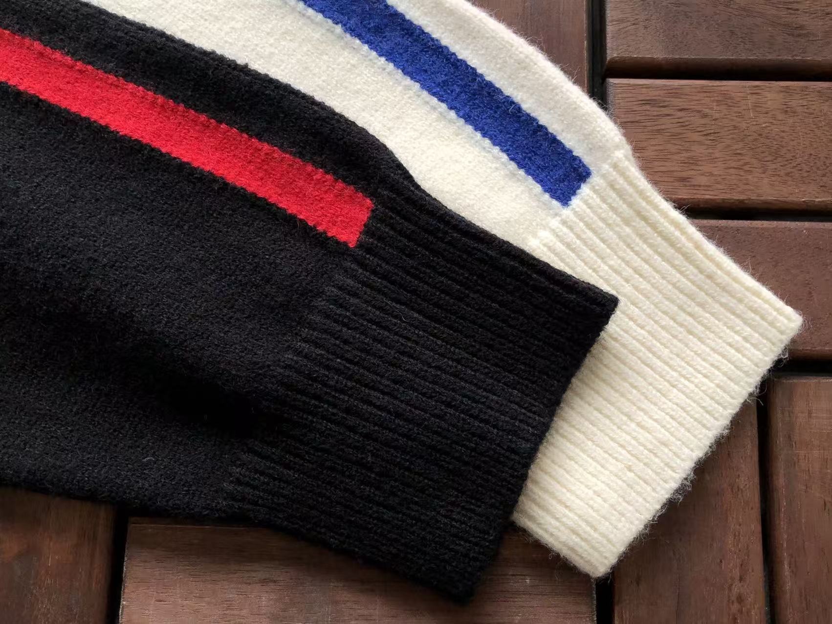 CORTEIZ Buzo Knit Cierre