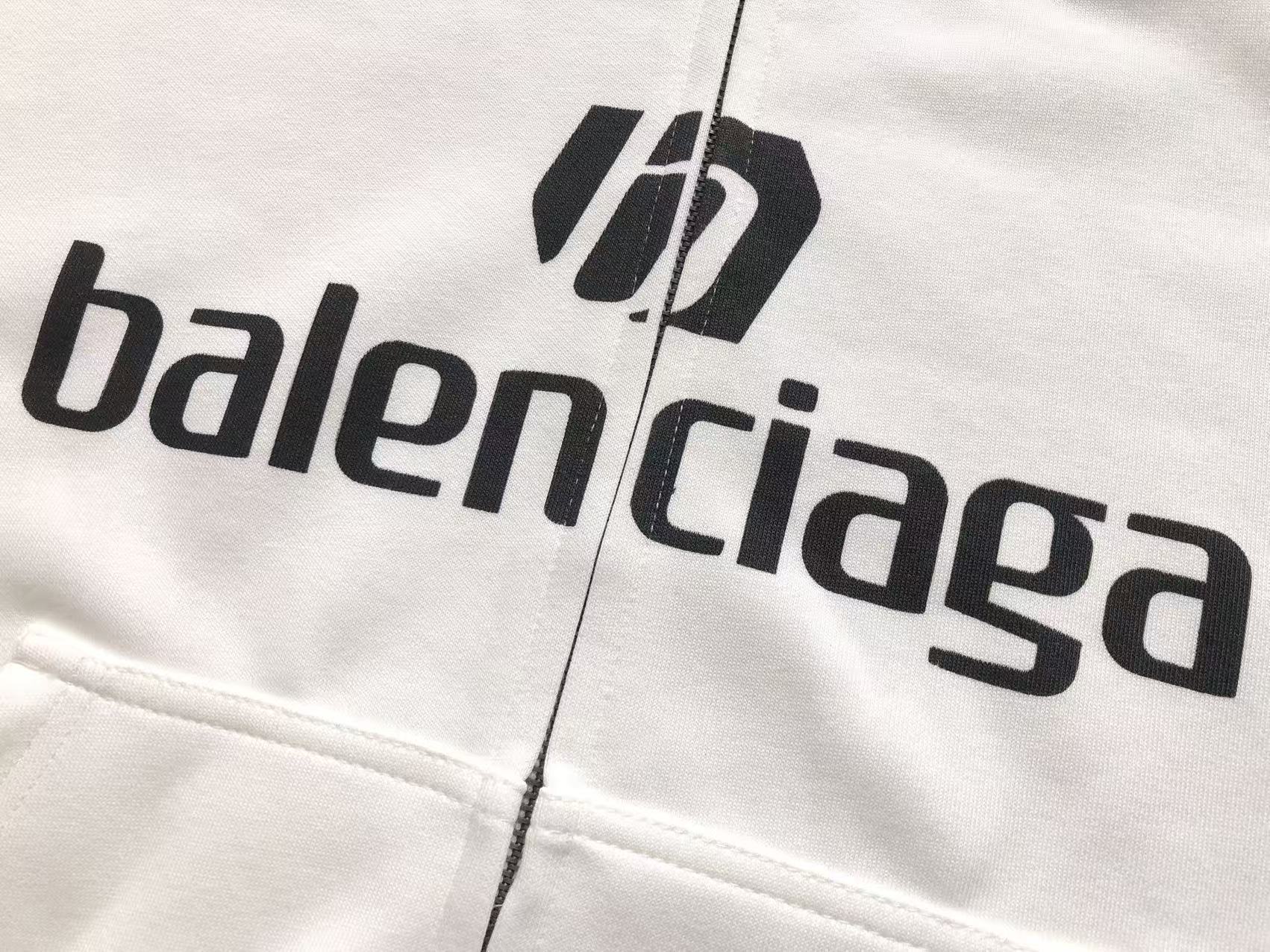 BALENCIAGA Canguro Soccer