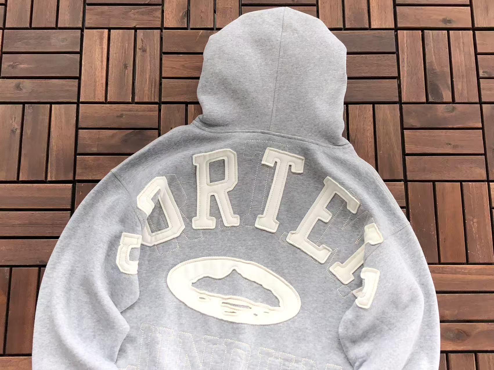 CORTEIZ Conjunto Big Logo