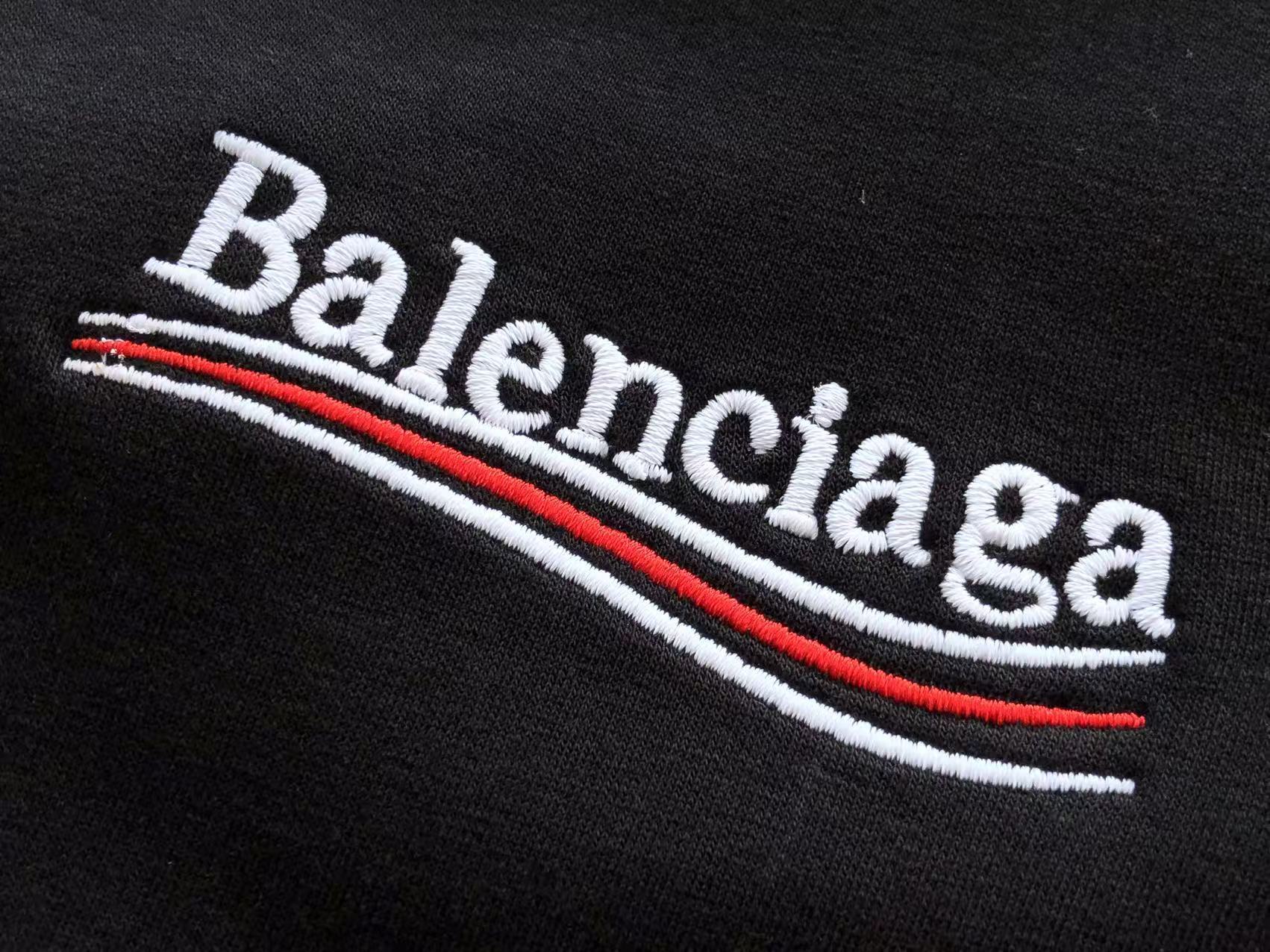 BALENCIAGA Conjunto Canguro Political