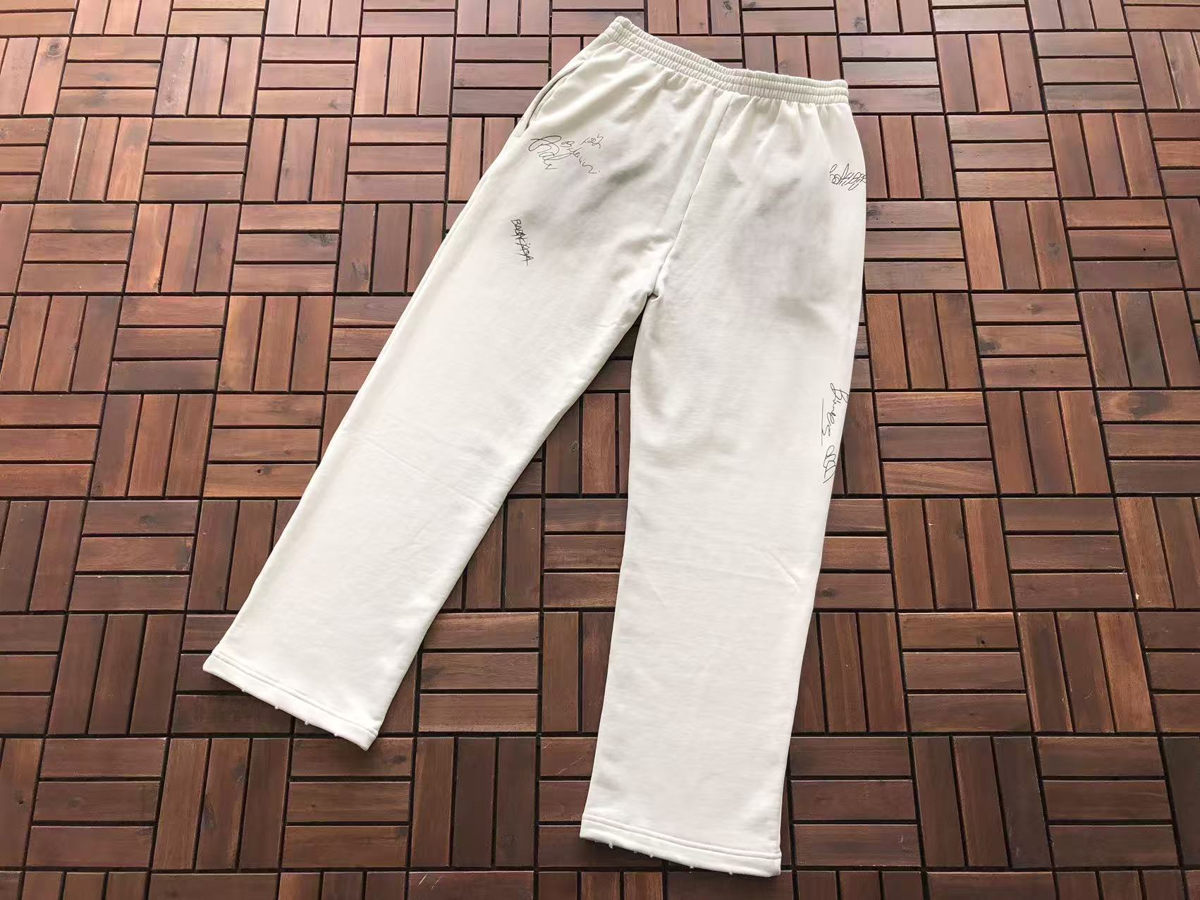 BALENCIAGA Pantalon GV10