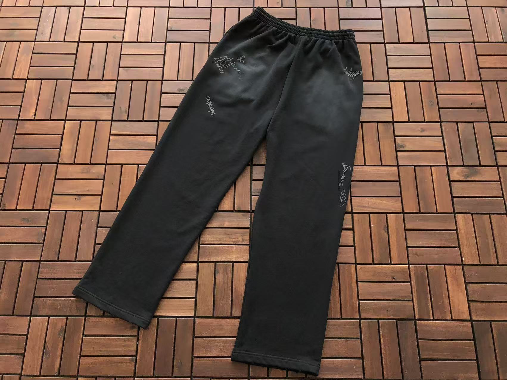 BALENCIAGA Pantalon GV10