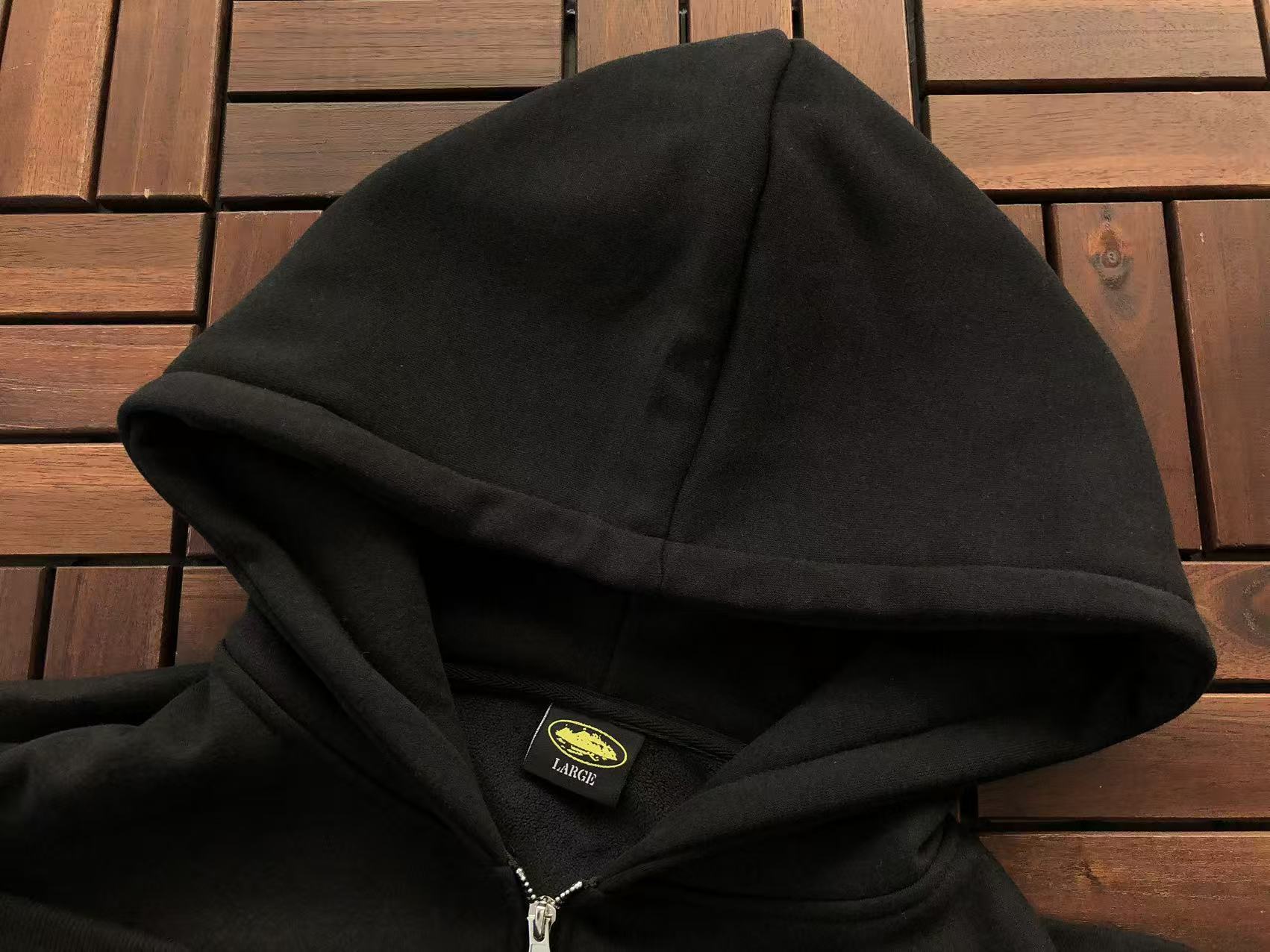 CORTEIZ Conjunto Canguro Fleece Gothic