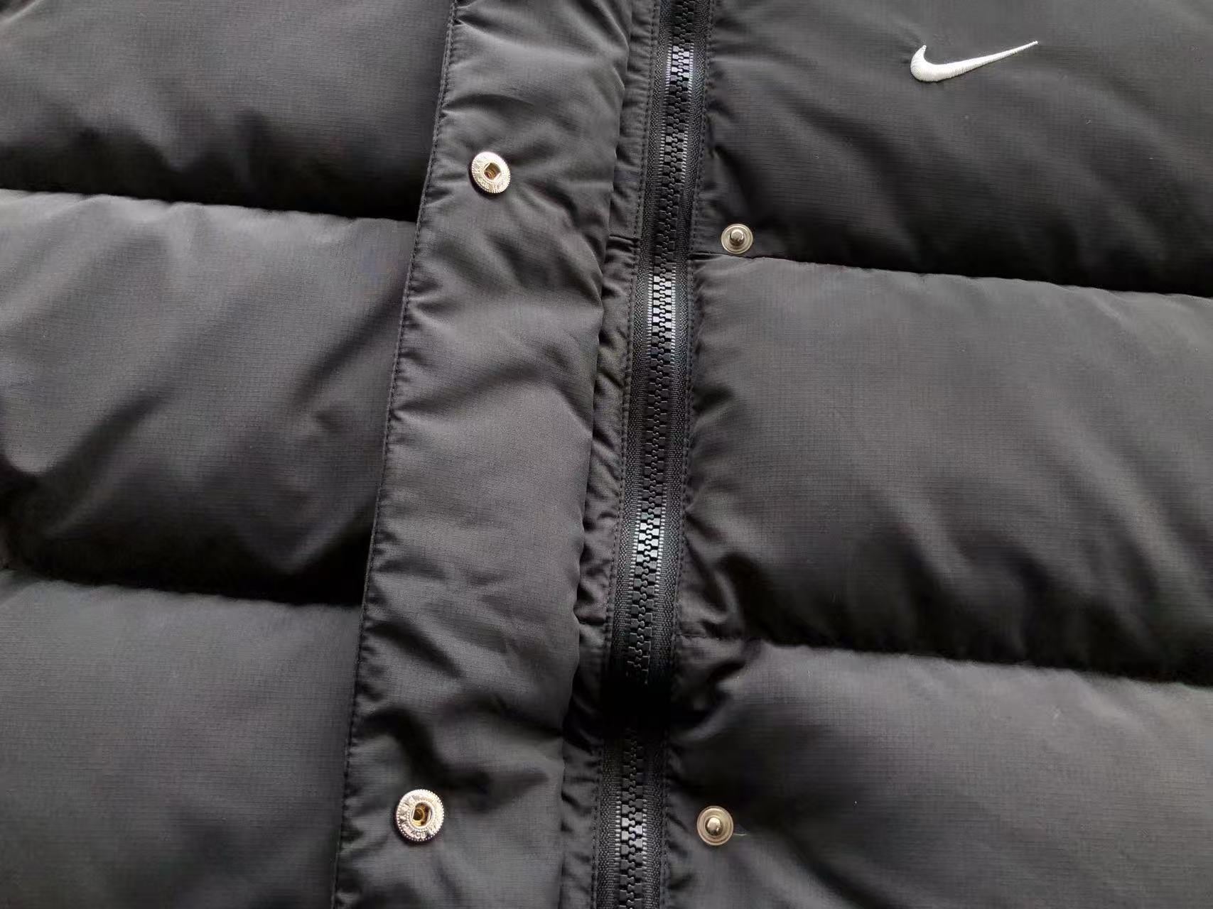 NIKE Puffer Swoosh