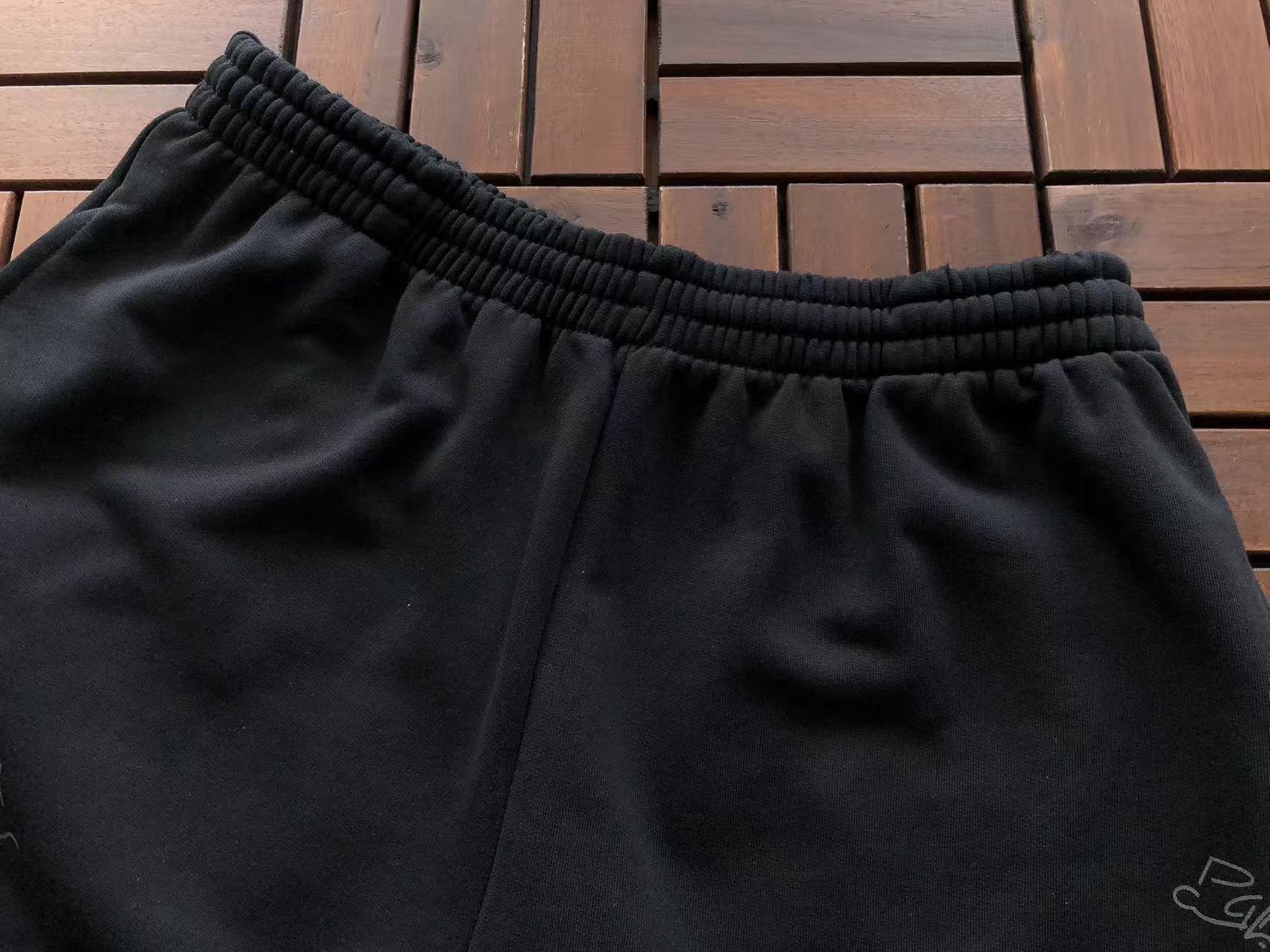 BALENCIAGA Pantalon GV10