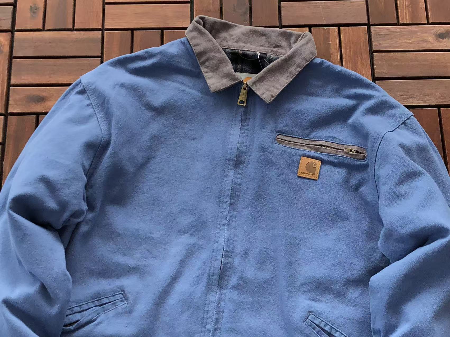 CARHARTT Campera Detroit 2