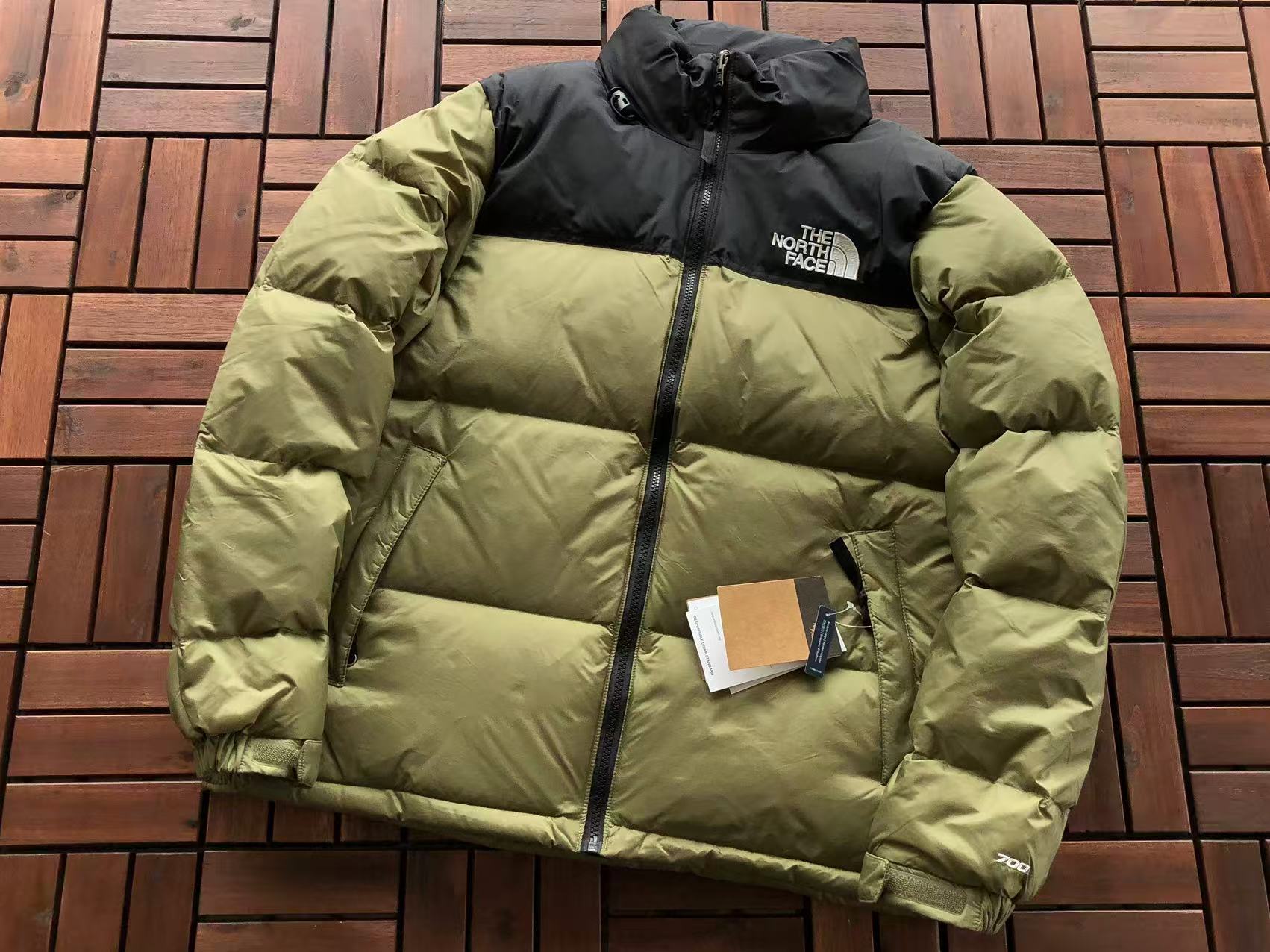 THE NORTH FACE Puffer Nuptse