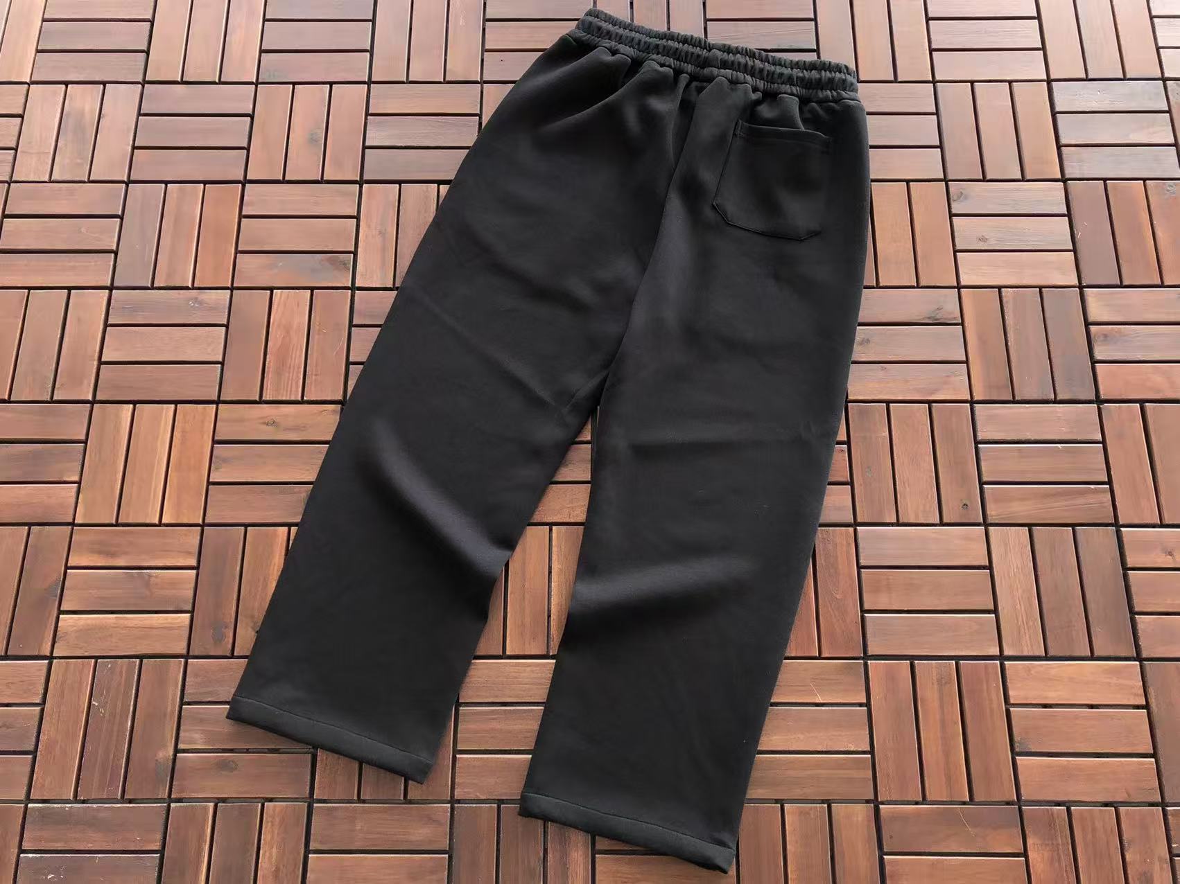 BALENCIAGA Conjunto Canguro Political