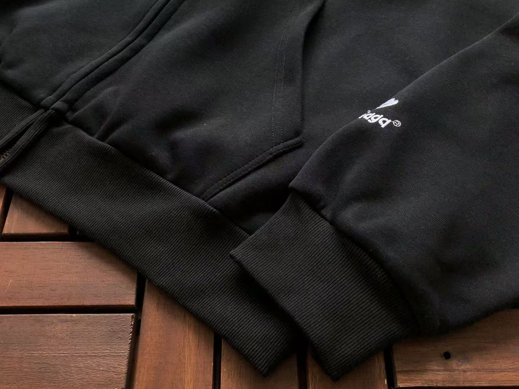BALENCIAGA Canguro Soccer