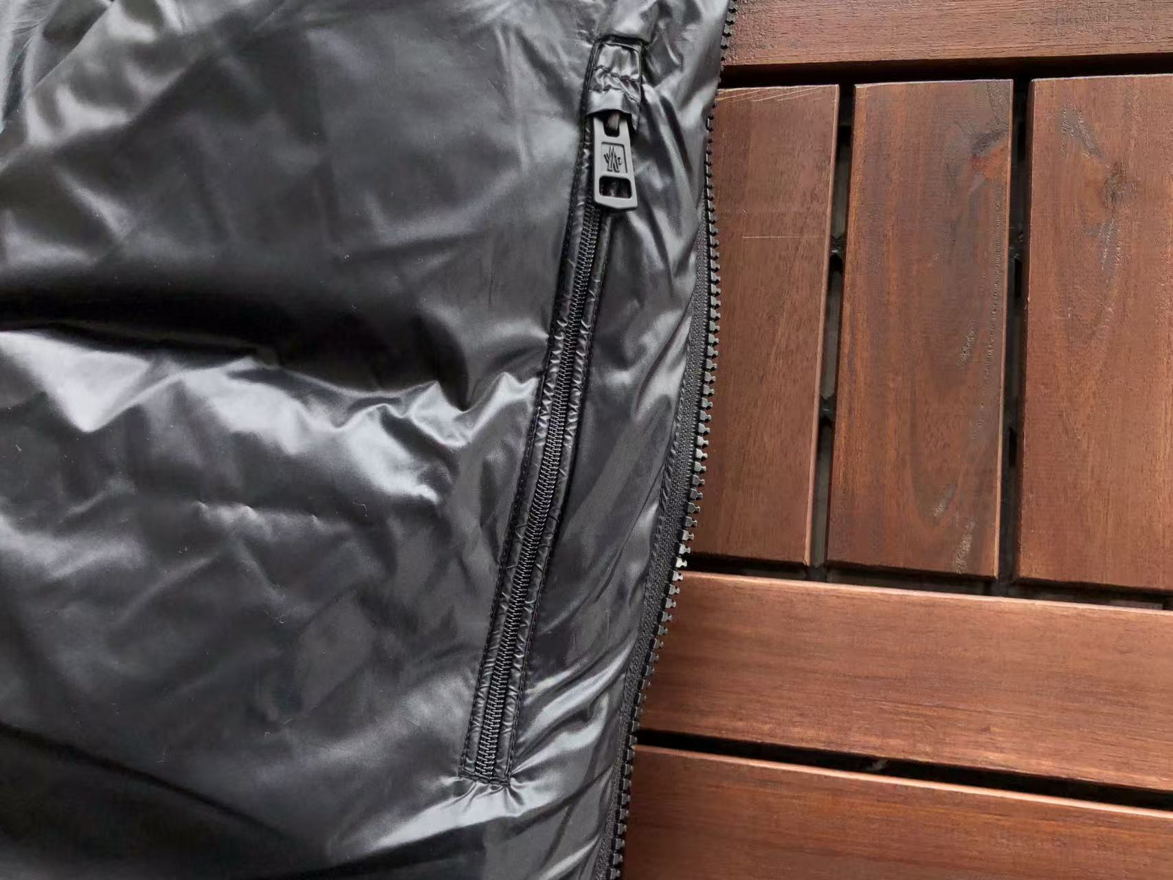 MONCLER Puffer Logo