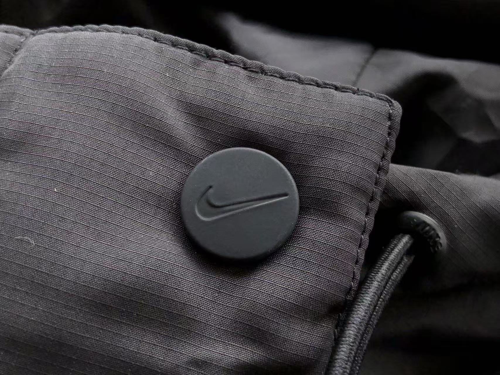 NIKE Puffer Swoosh