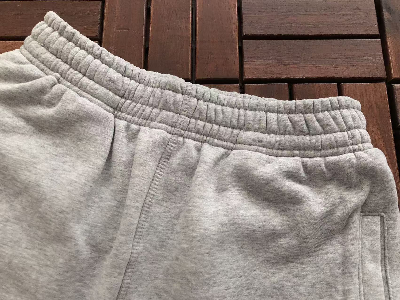 CORTEIZ Conjunto Canguro Fleece Script